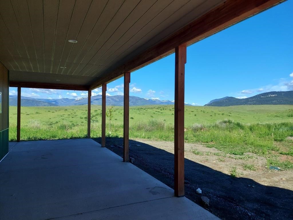 29 Walking Horse Way