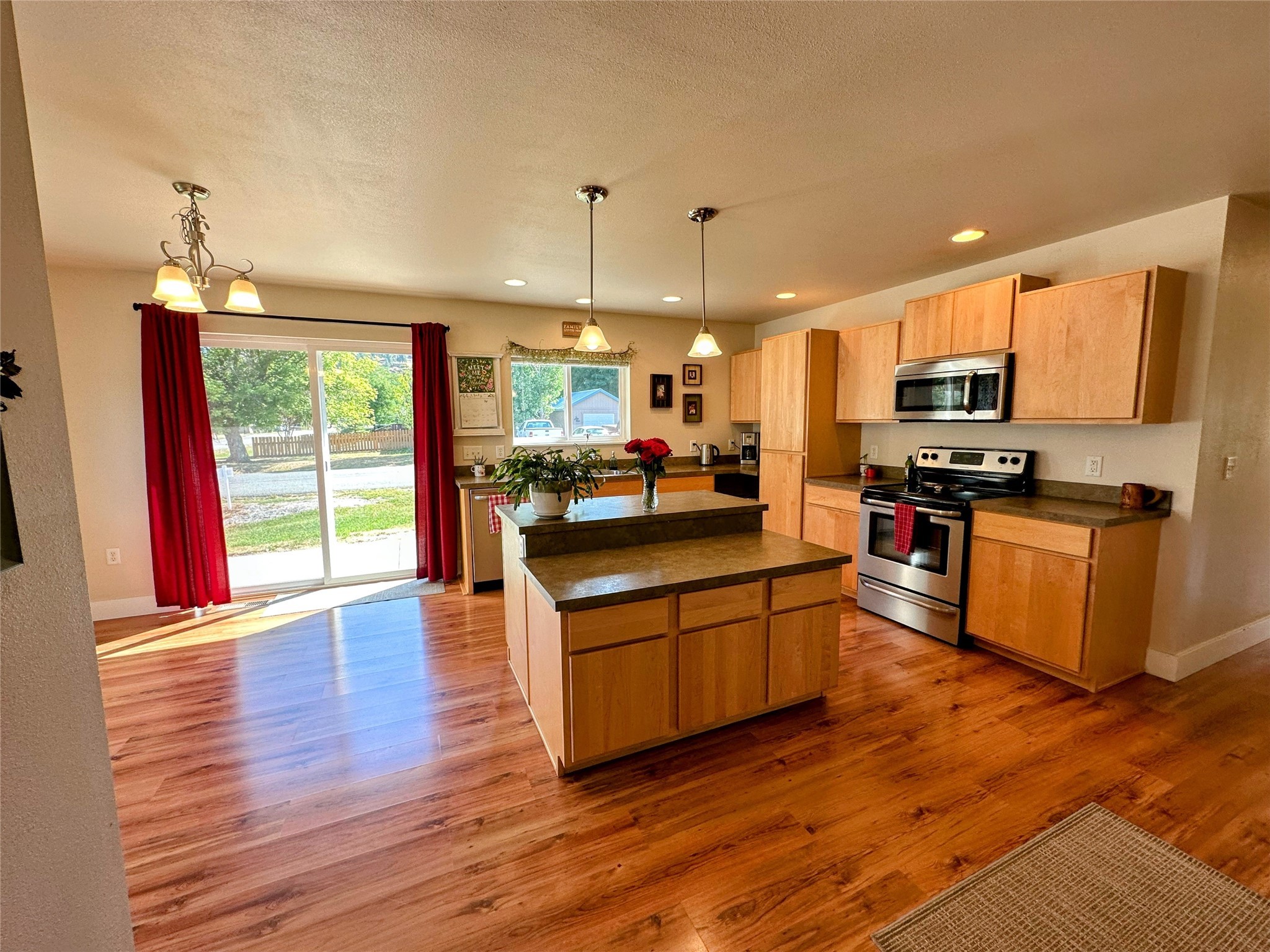 401 S Hubbard Street