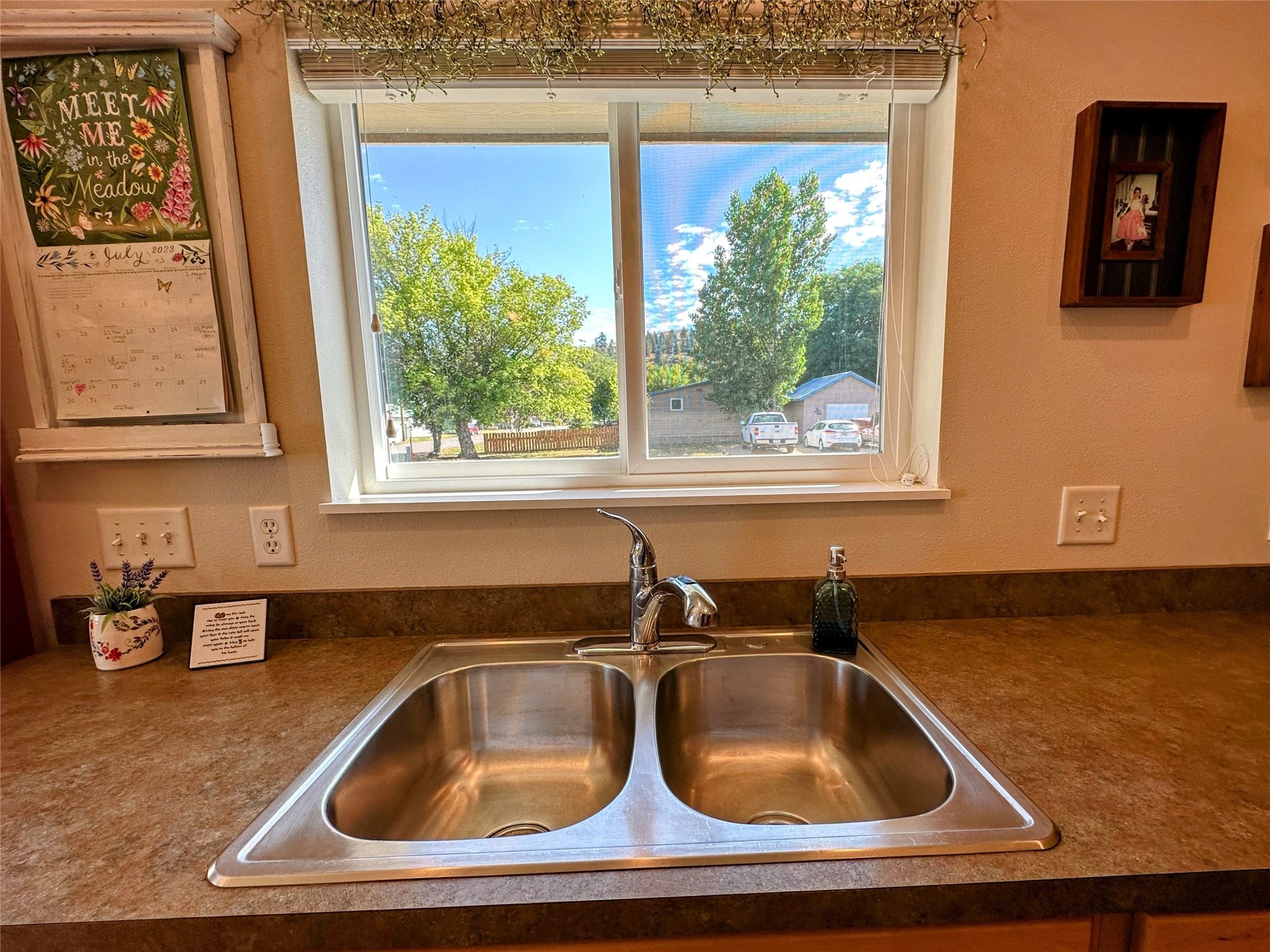 401 S Hubbard Street