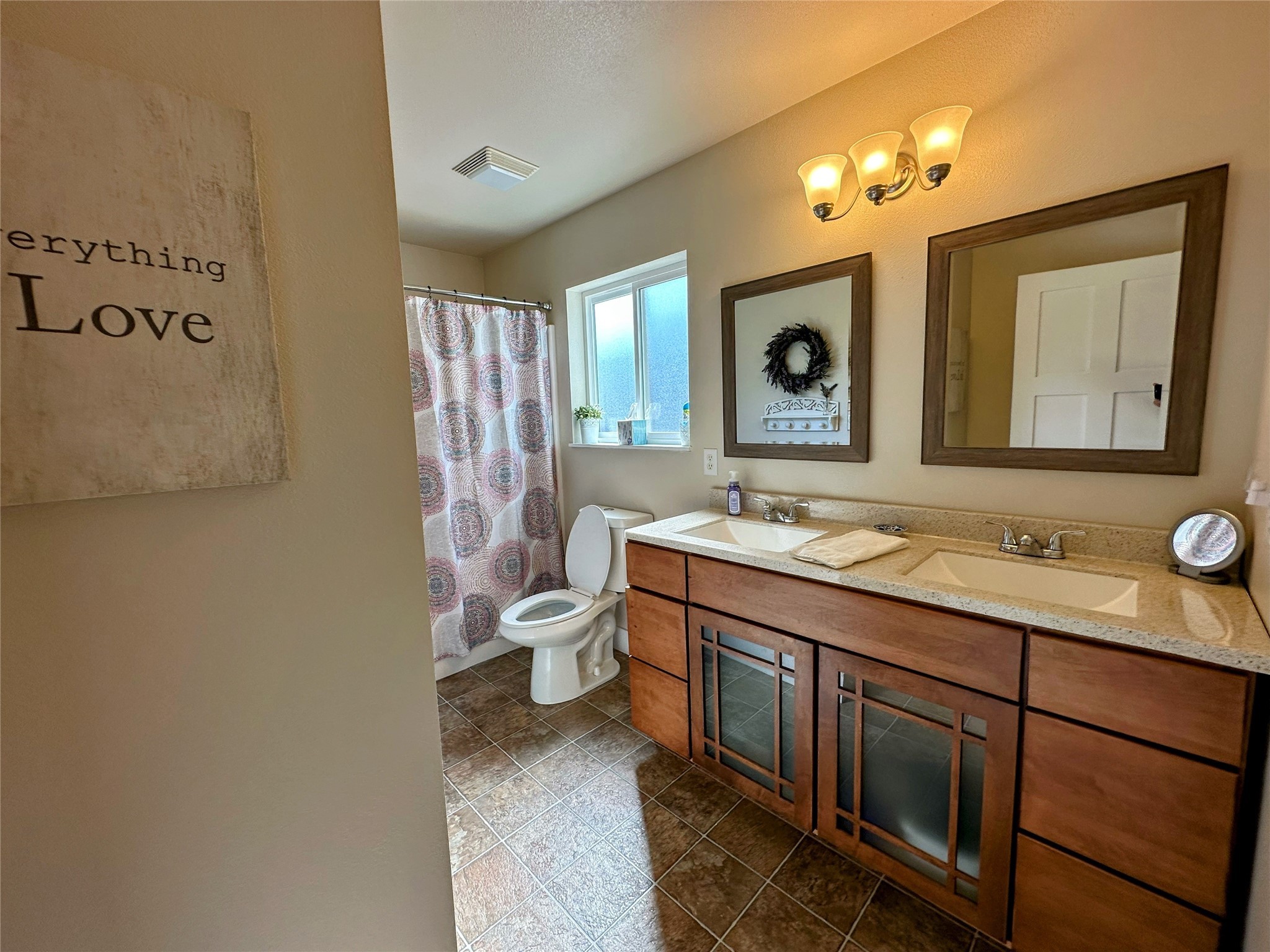 401 S Hubbard Street