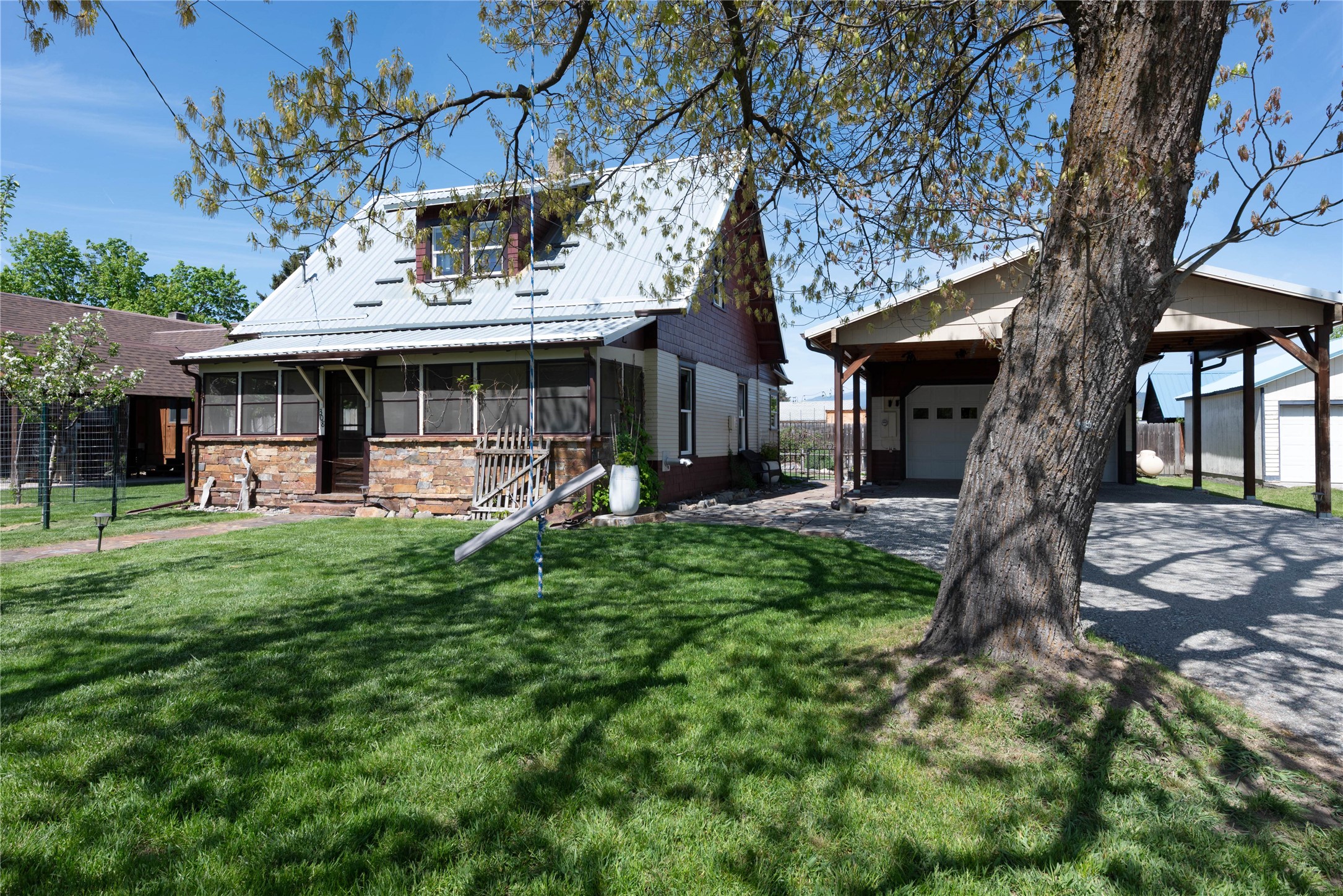 308 Walnut Street