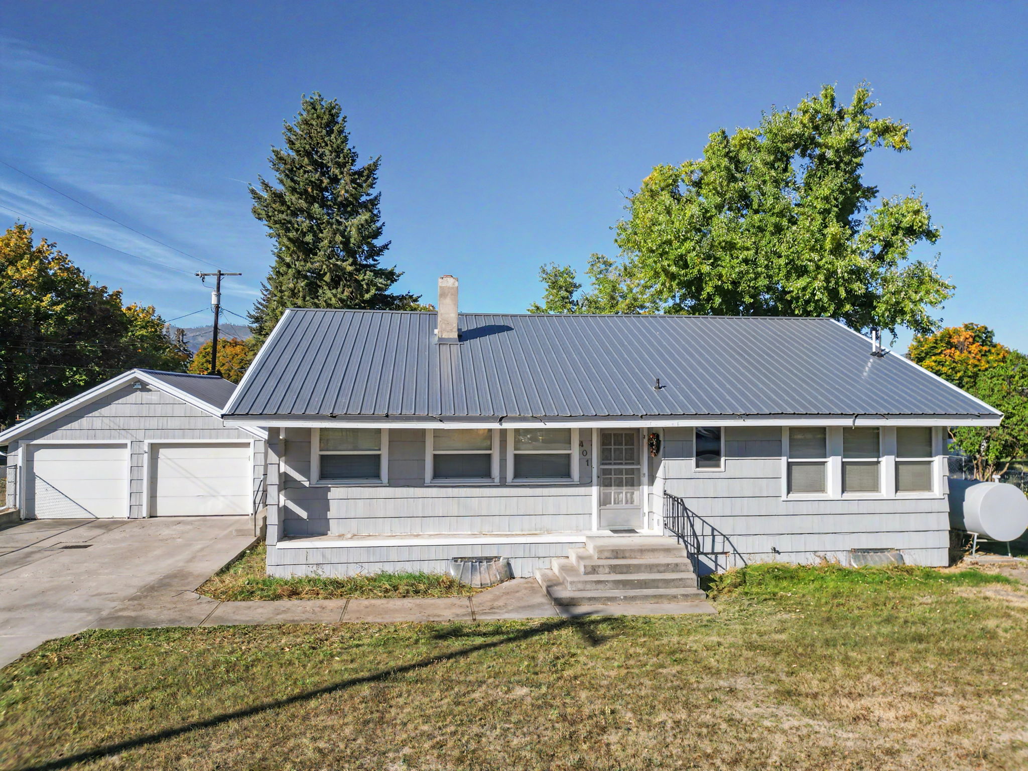 401 Clayton Street