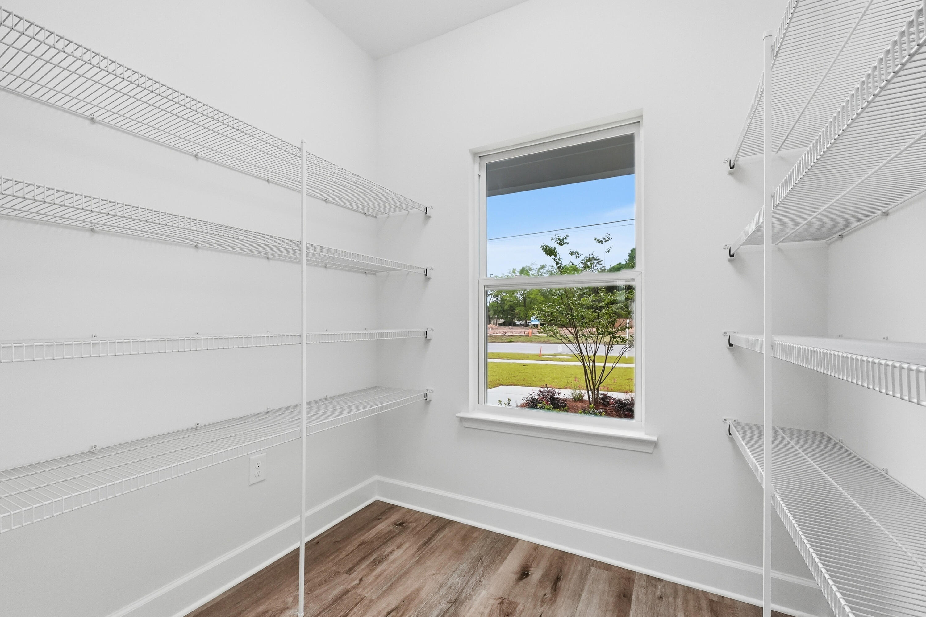 11 NW Wright Parkway