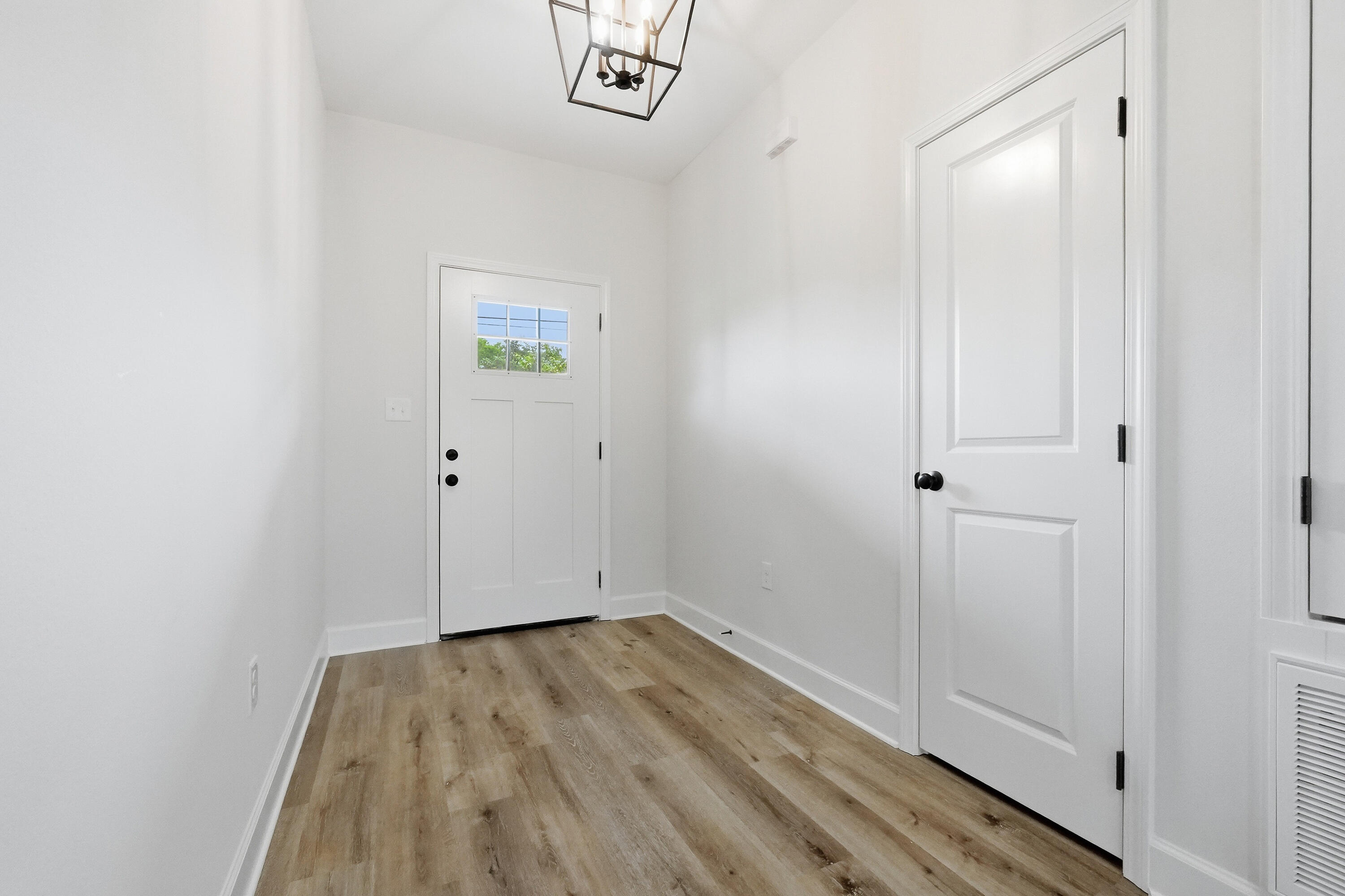 11 NW Wright Parkway