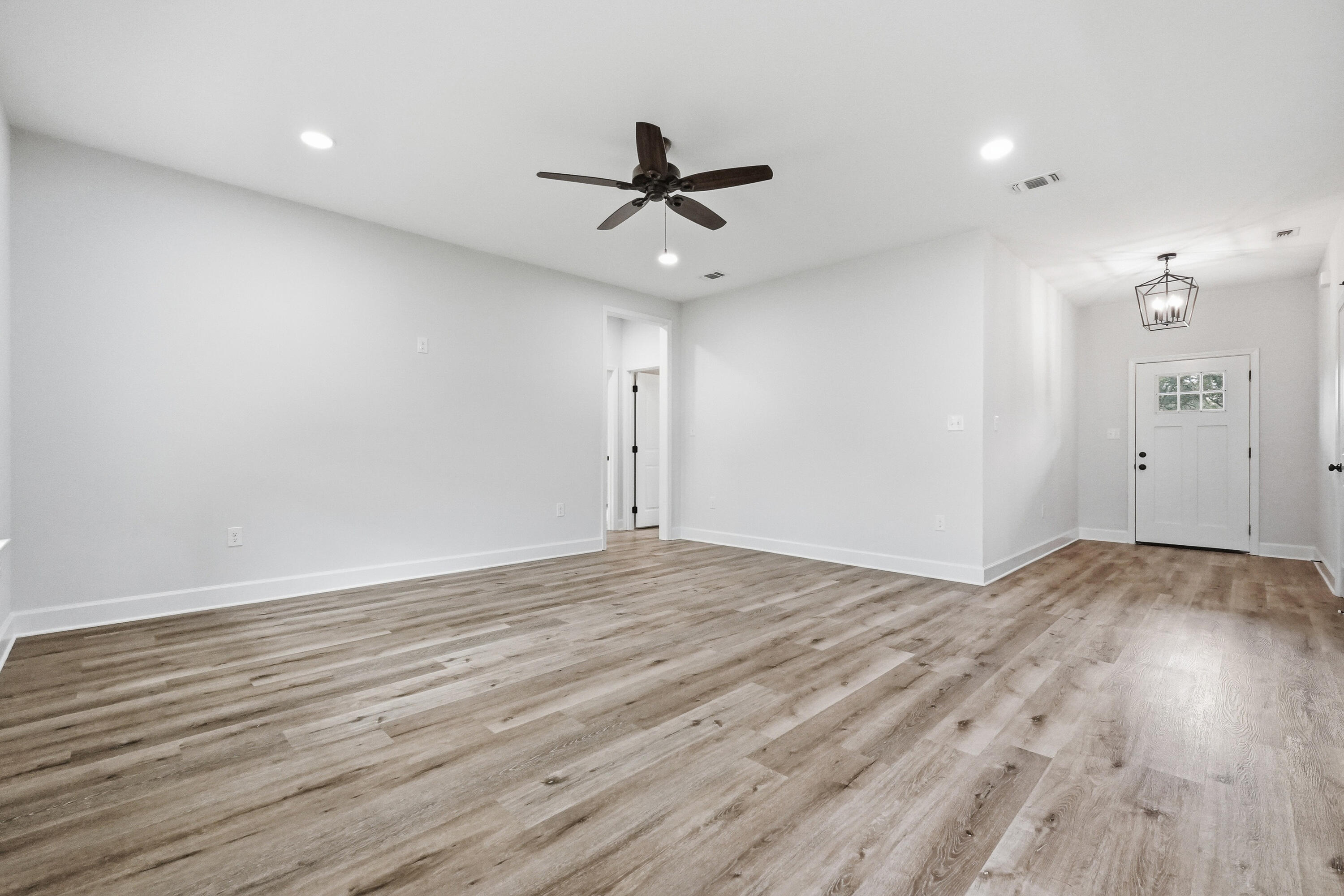 11 NW Wright Parkway