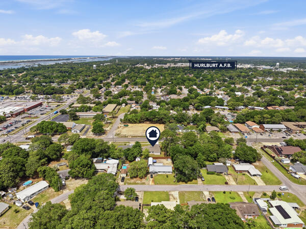 11 NW Wright Parkway