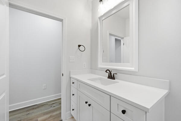 11 NW Wright Parkway
