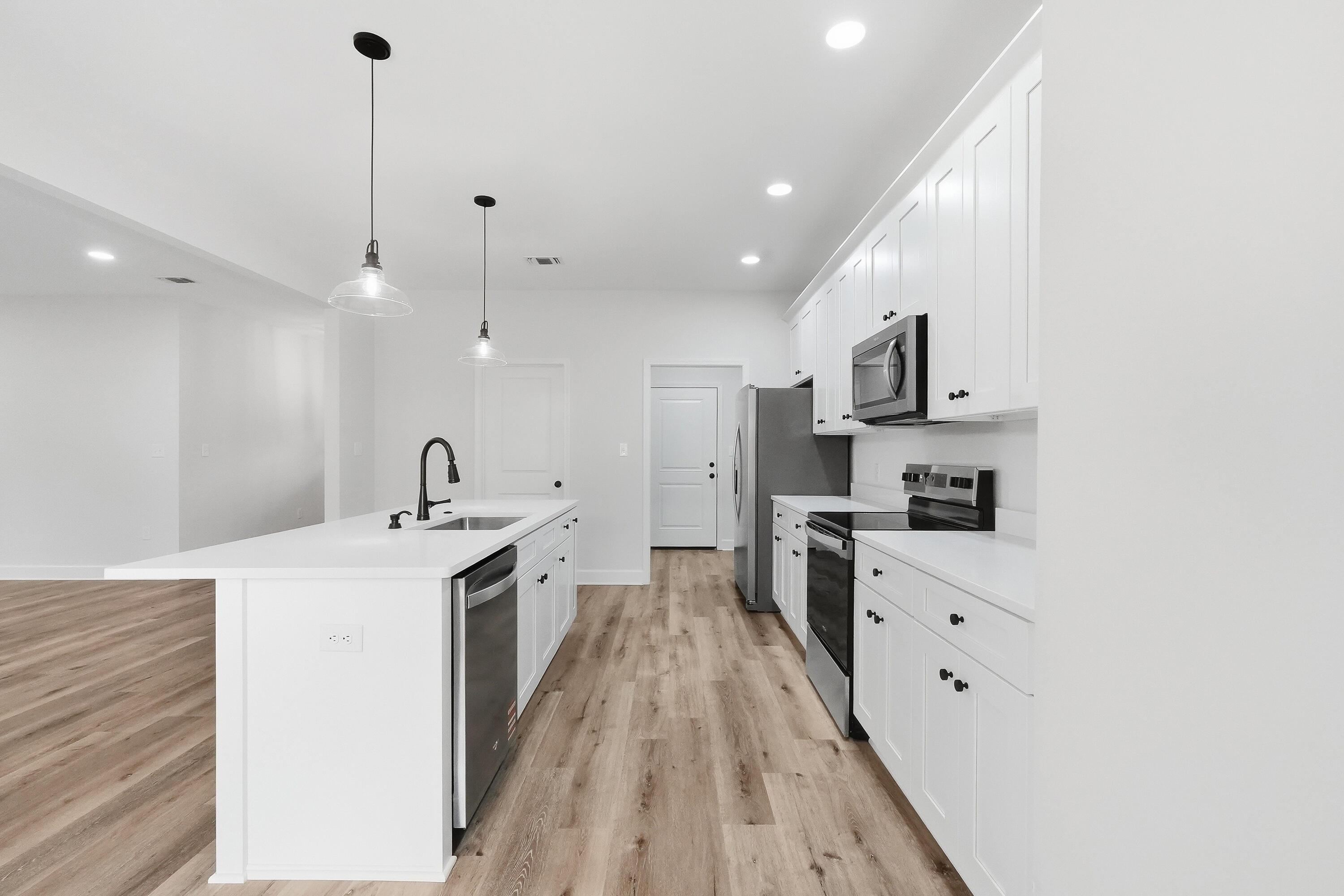 11 NW Wright Parkway