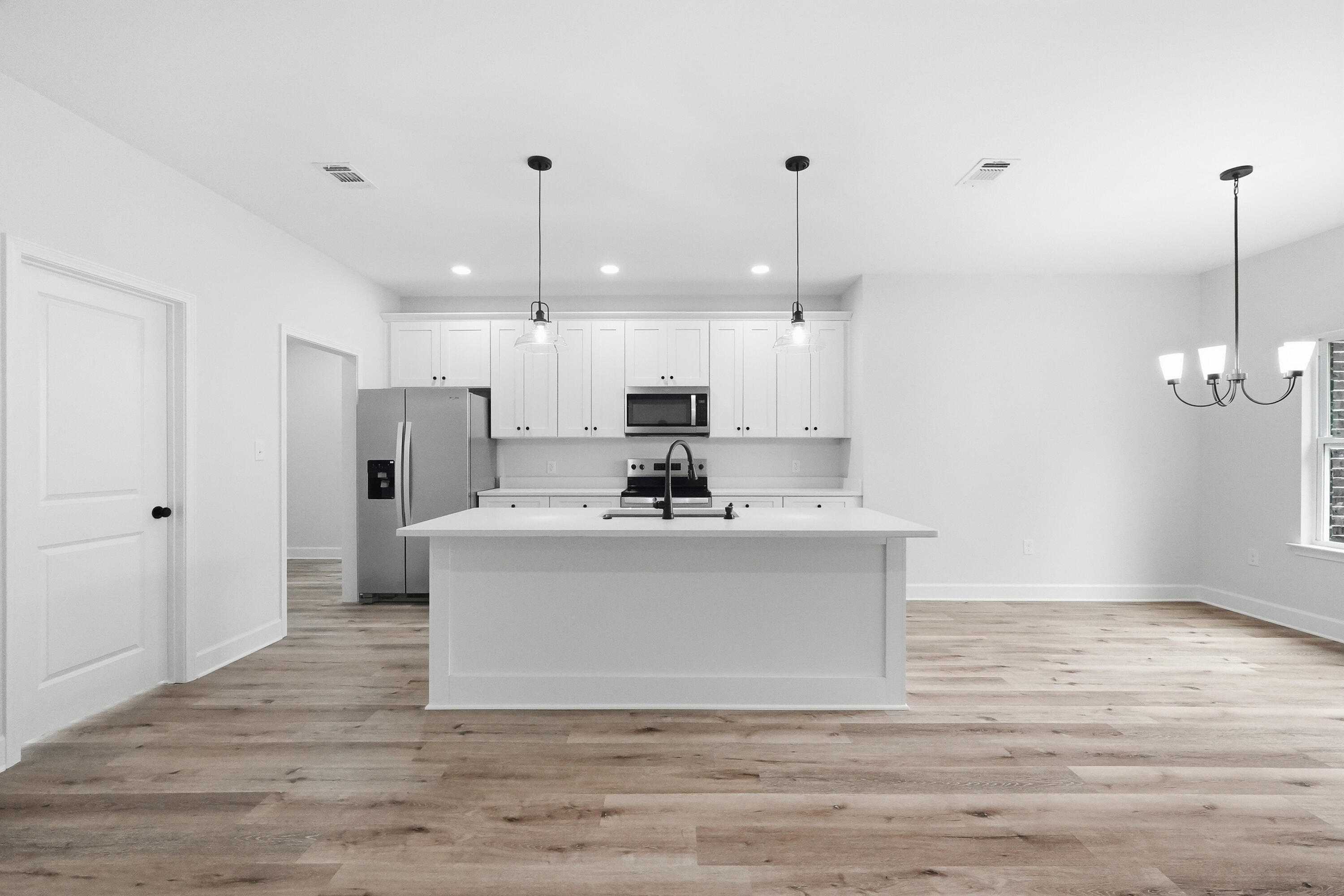 11 NW Wright Parkway