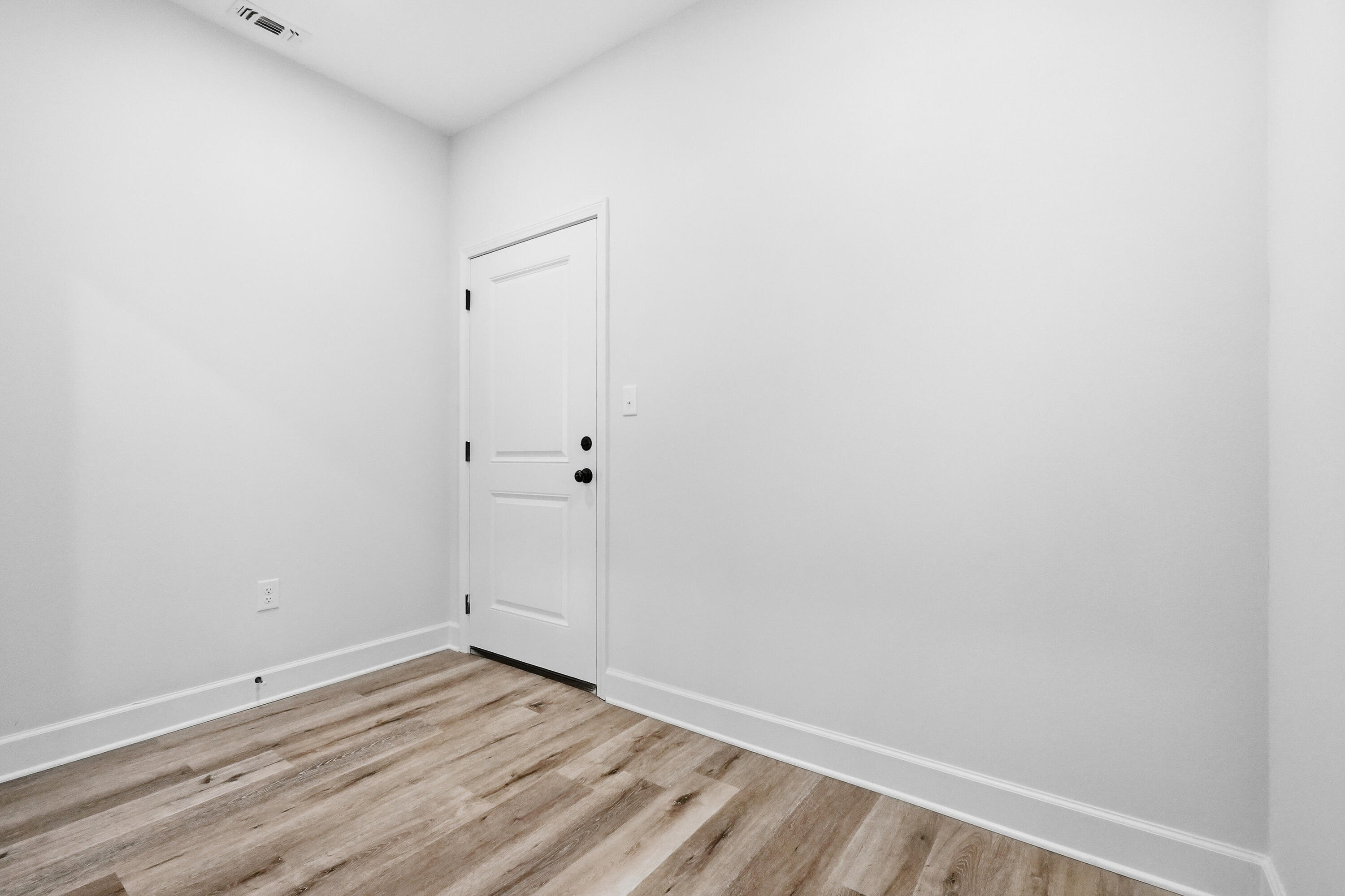 11 NW Wright Parkway