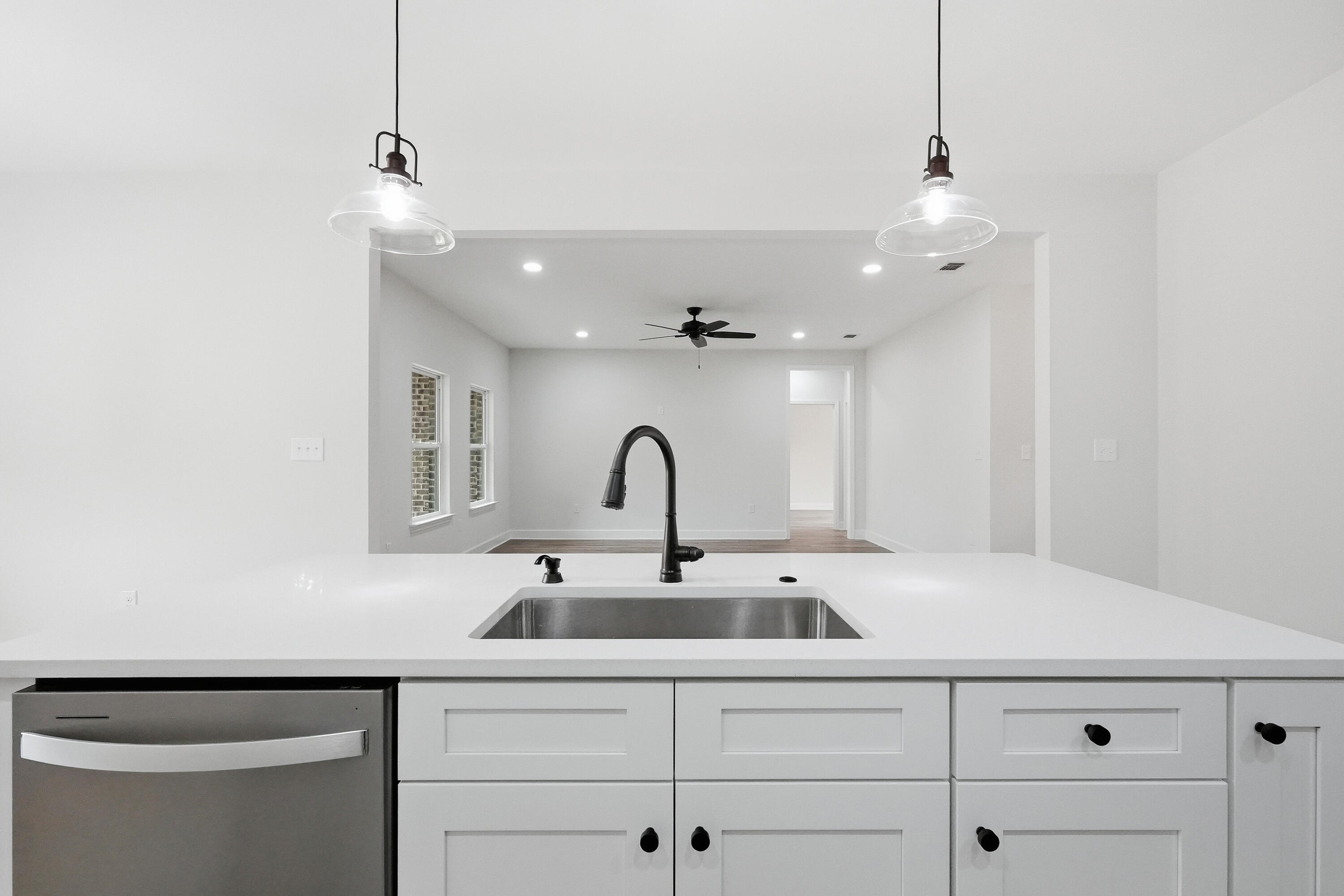 11 NW Wright Parkway