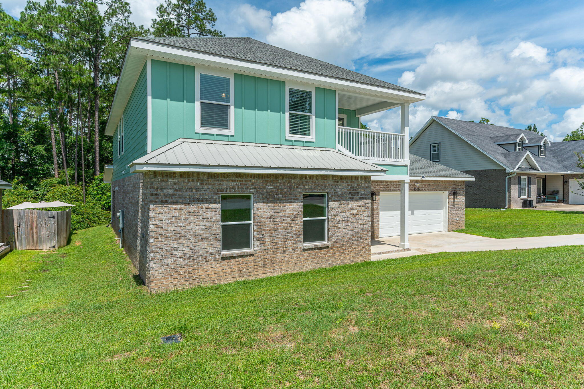 4516 Hermosa Road