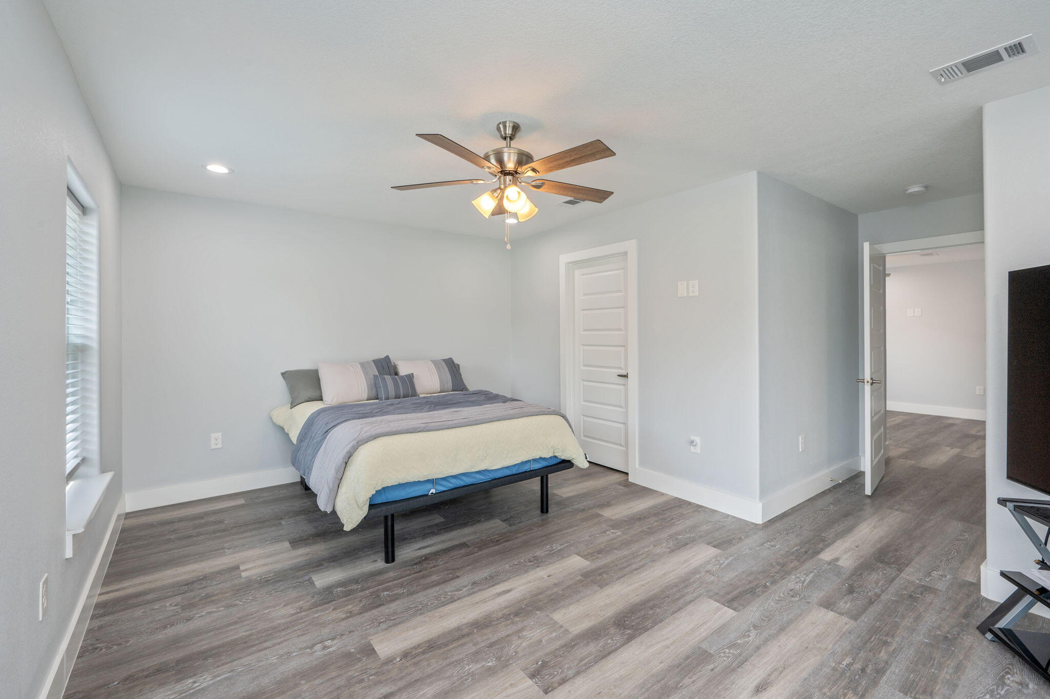 4516 Hermosa Road