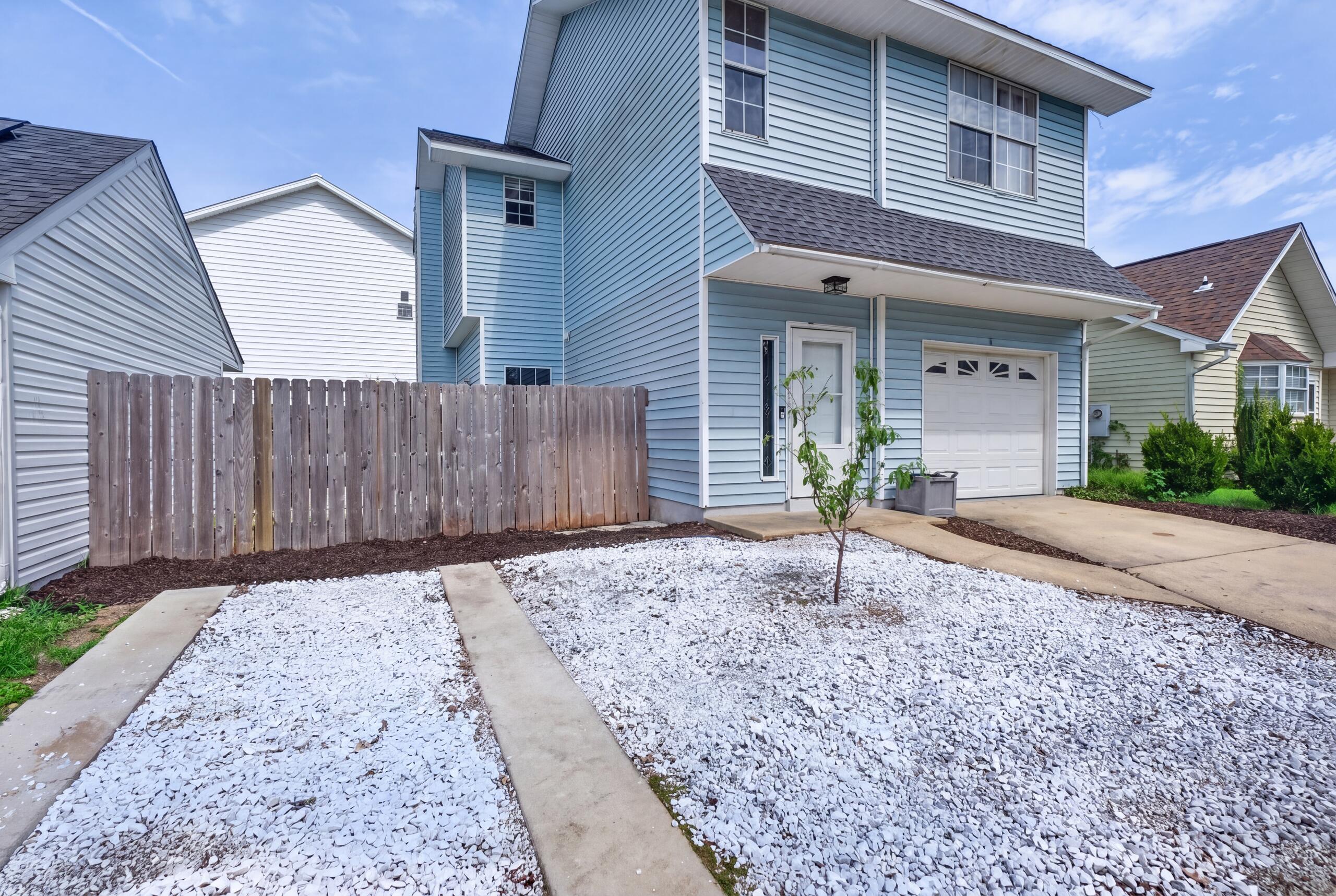 7 Forest Breeze Court