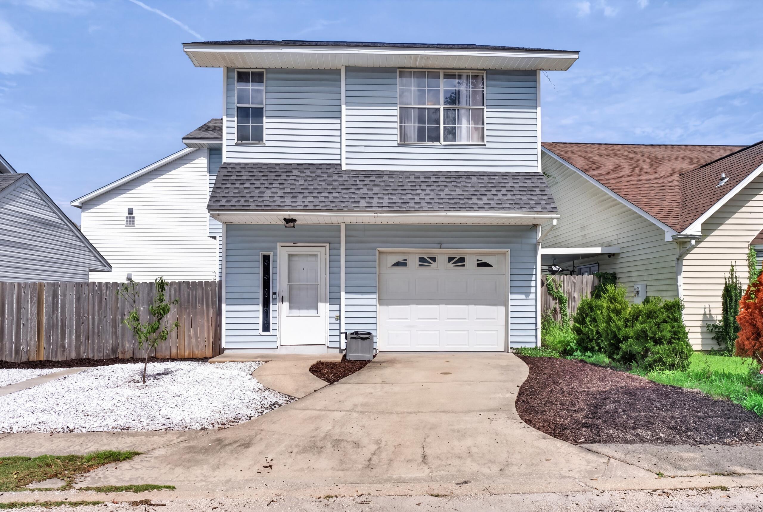 7 Forest Breeze Court