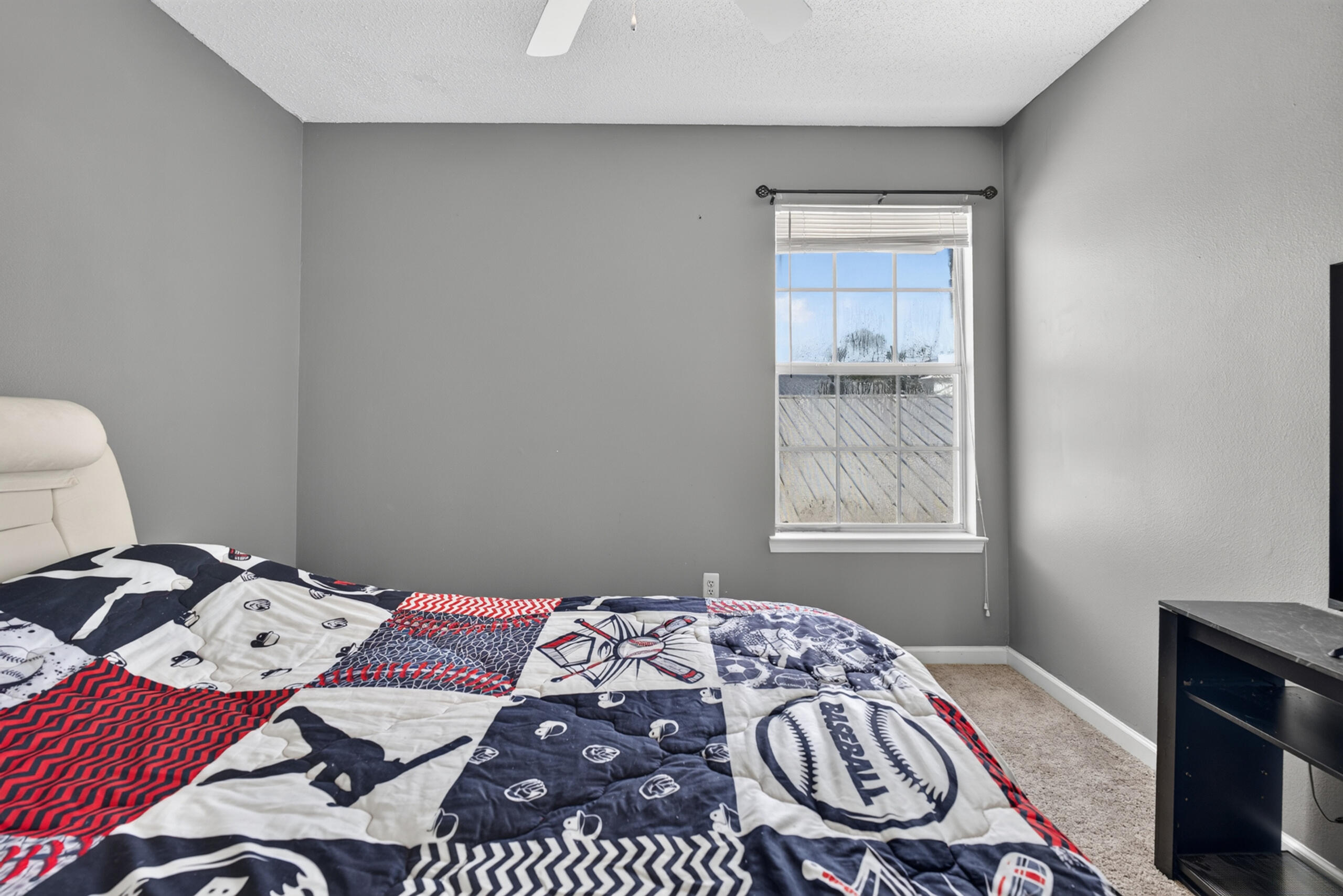7 Forest Breeze Court