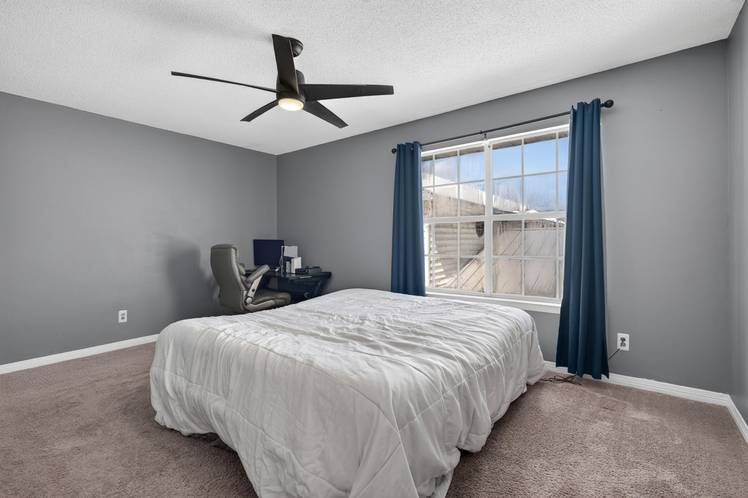 7 Forest Breeze Court