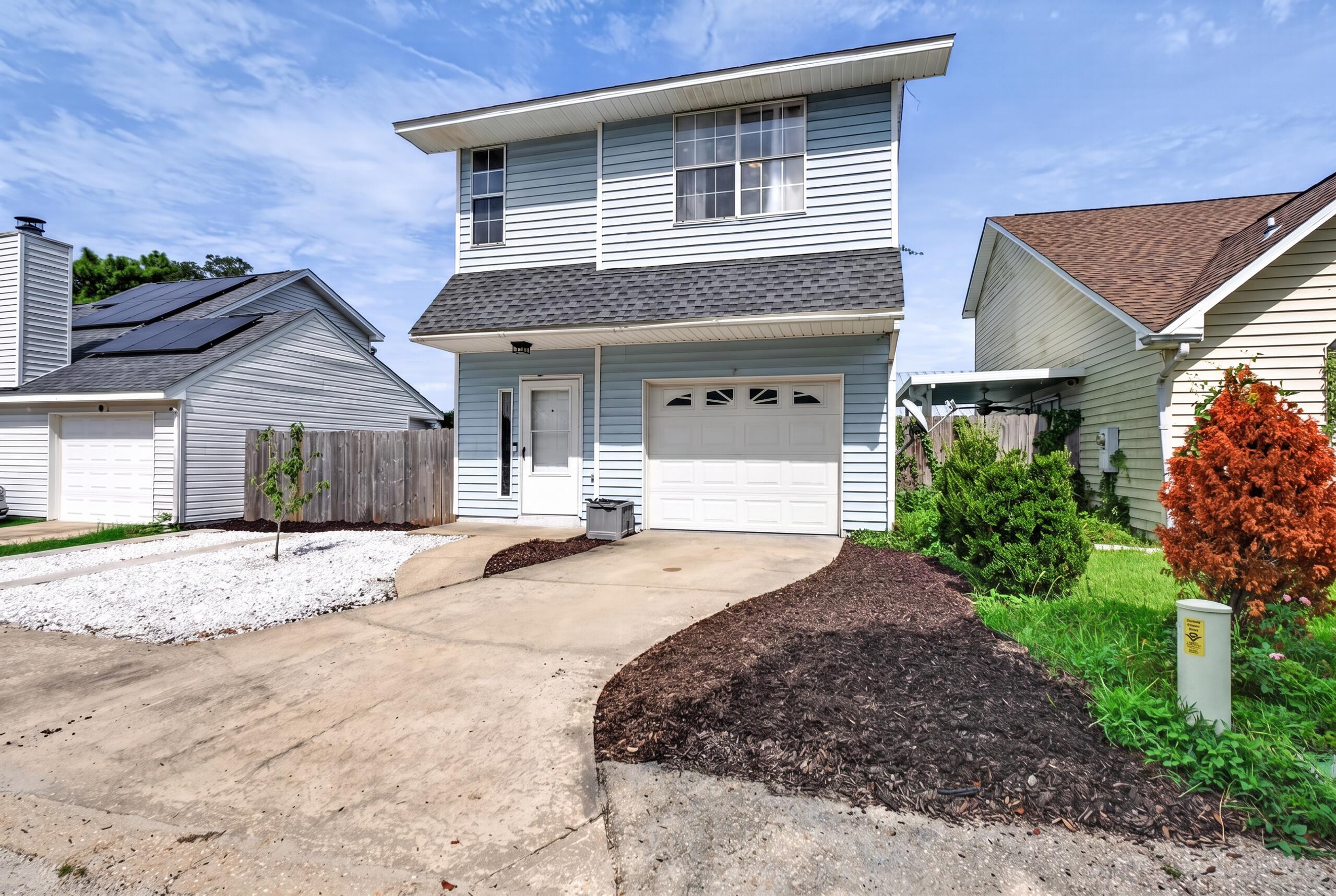 7 Forest Breeze Court