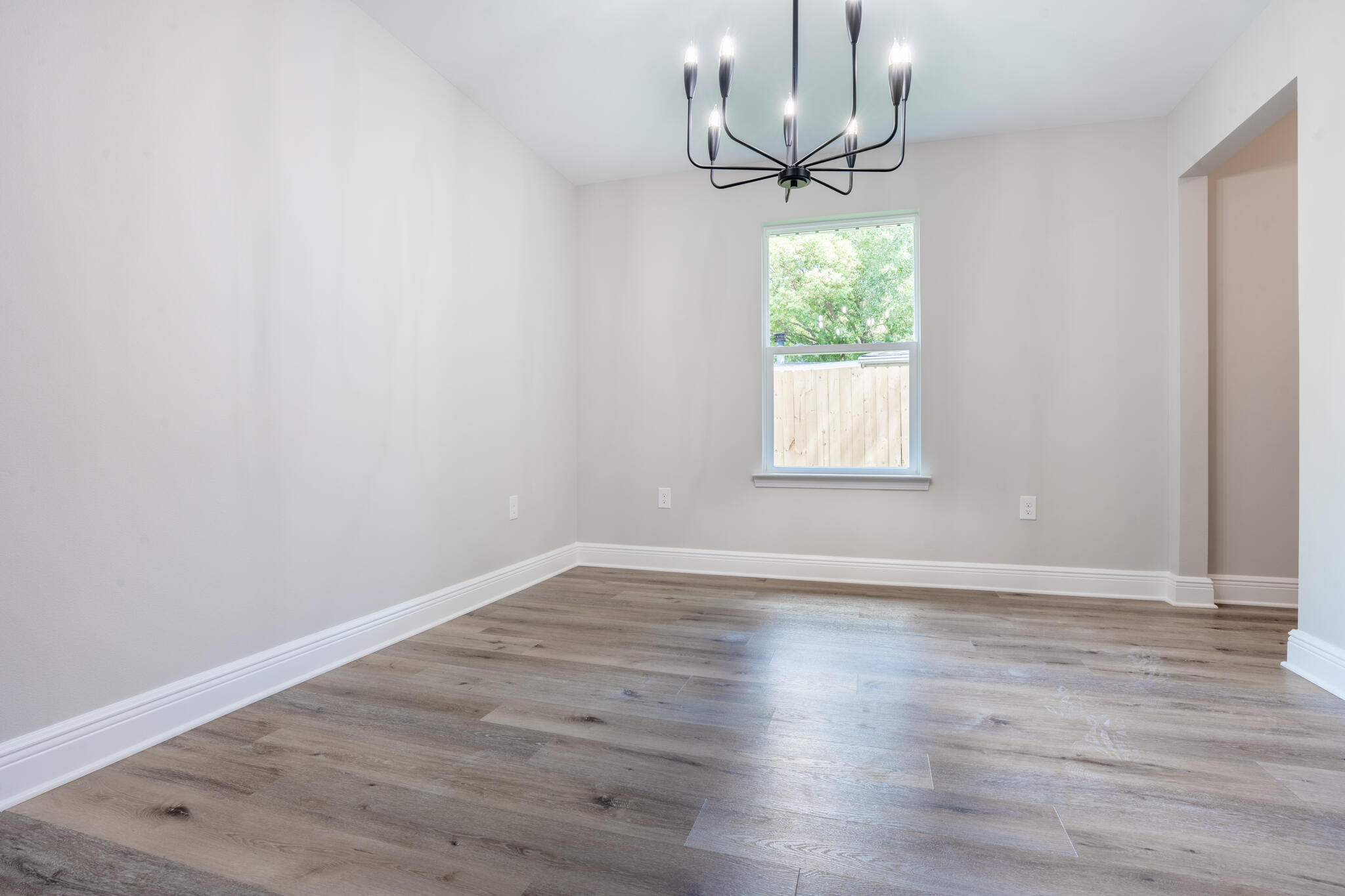 19 NW Highland Drive