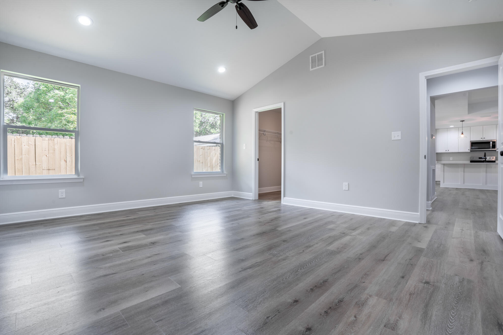 19 NW Highland Drive