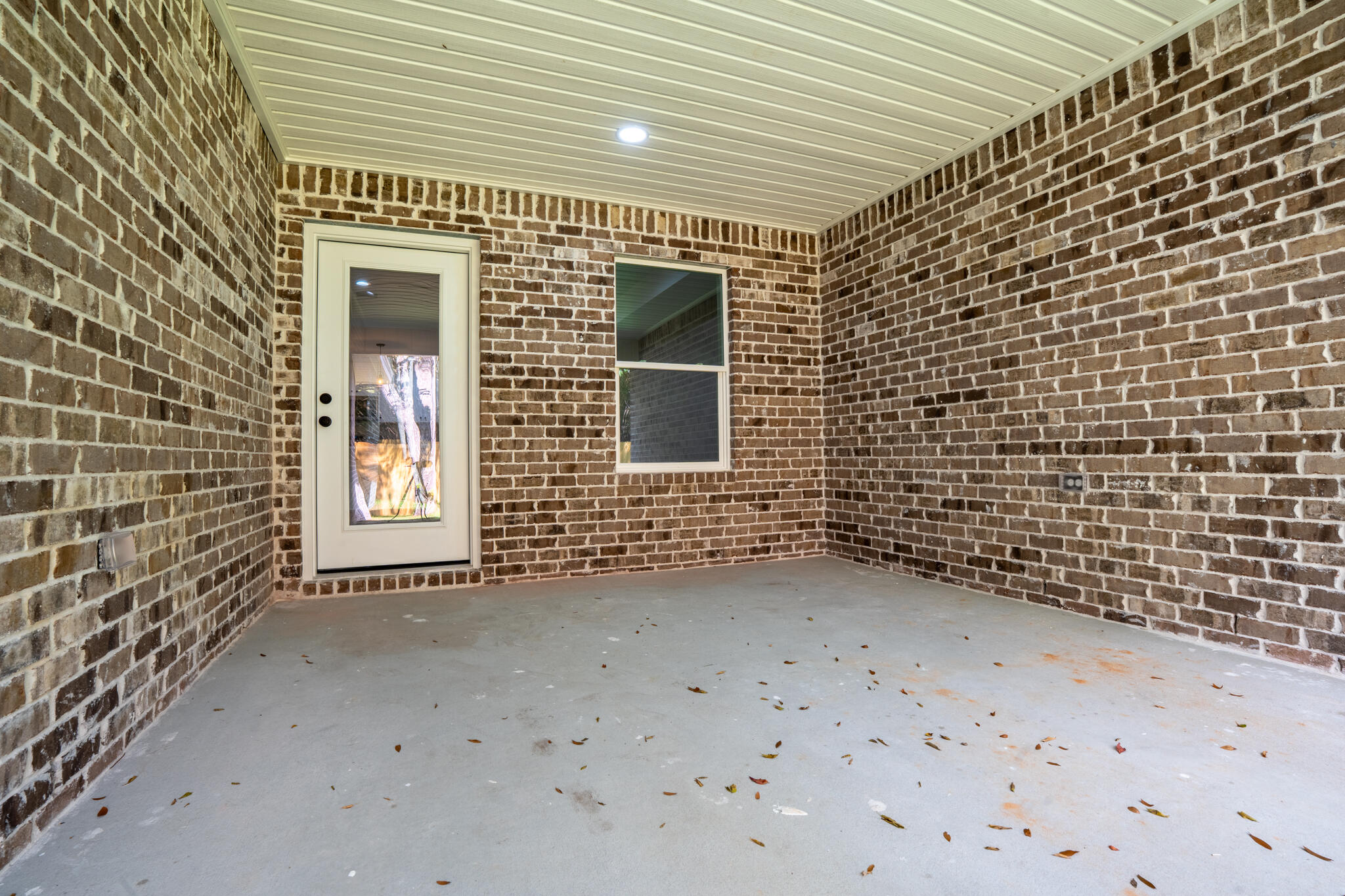 19 NW Highland Drive