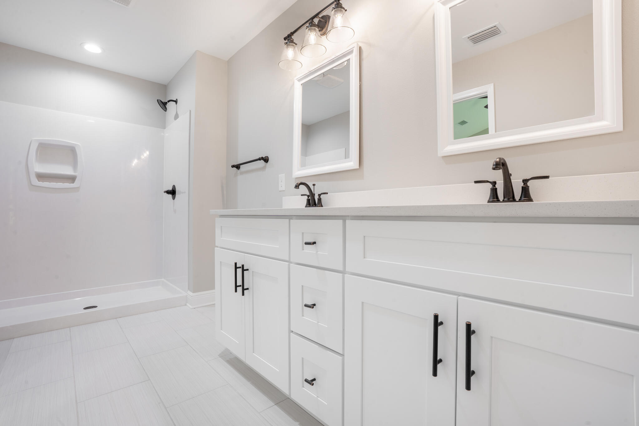 19 NW Highland Drive