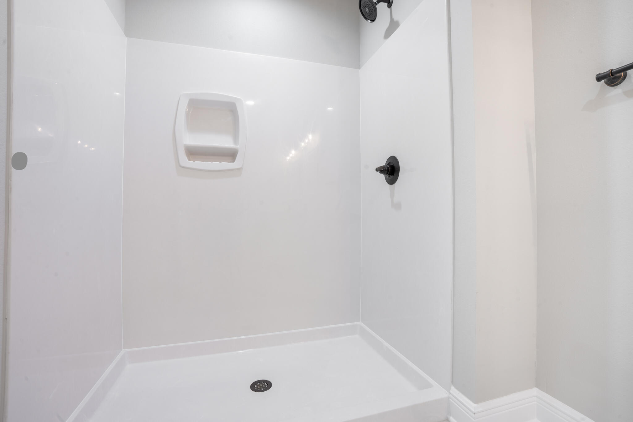 19 NW Highland Drive