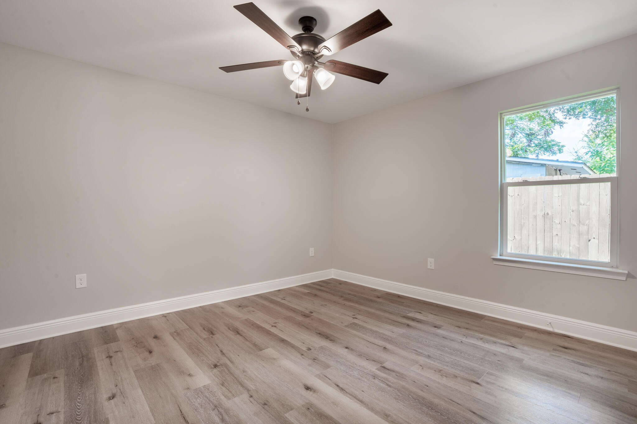 19 NW Highland Drive