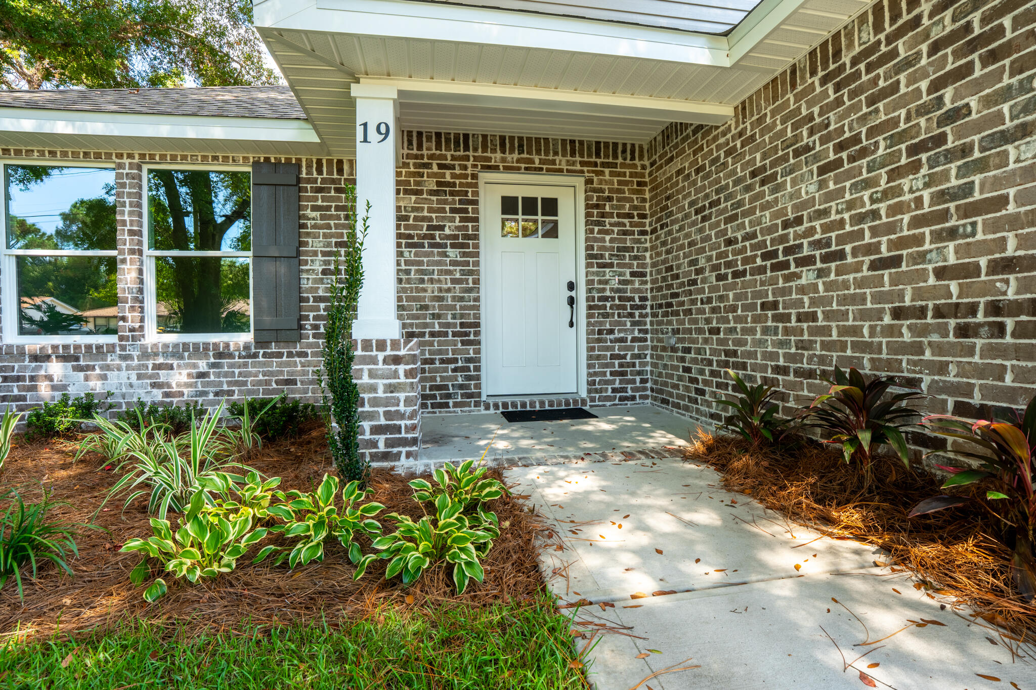 19 NW Highland Drive