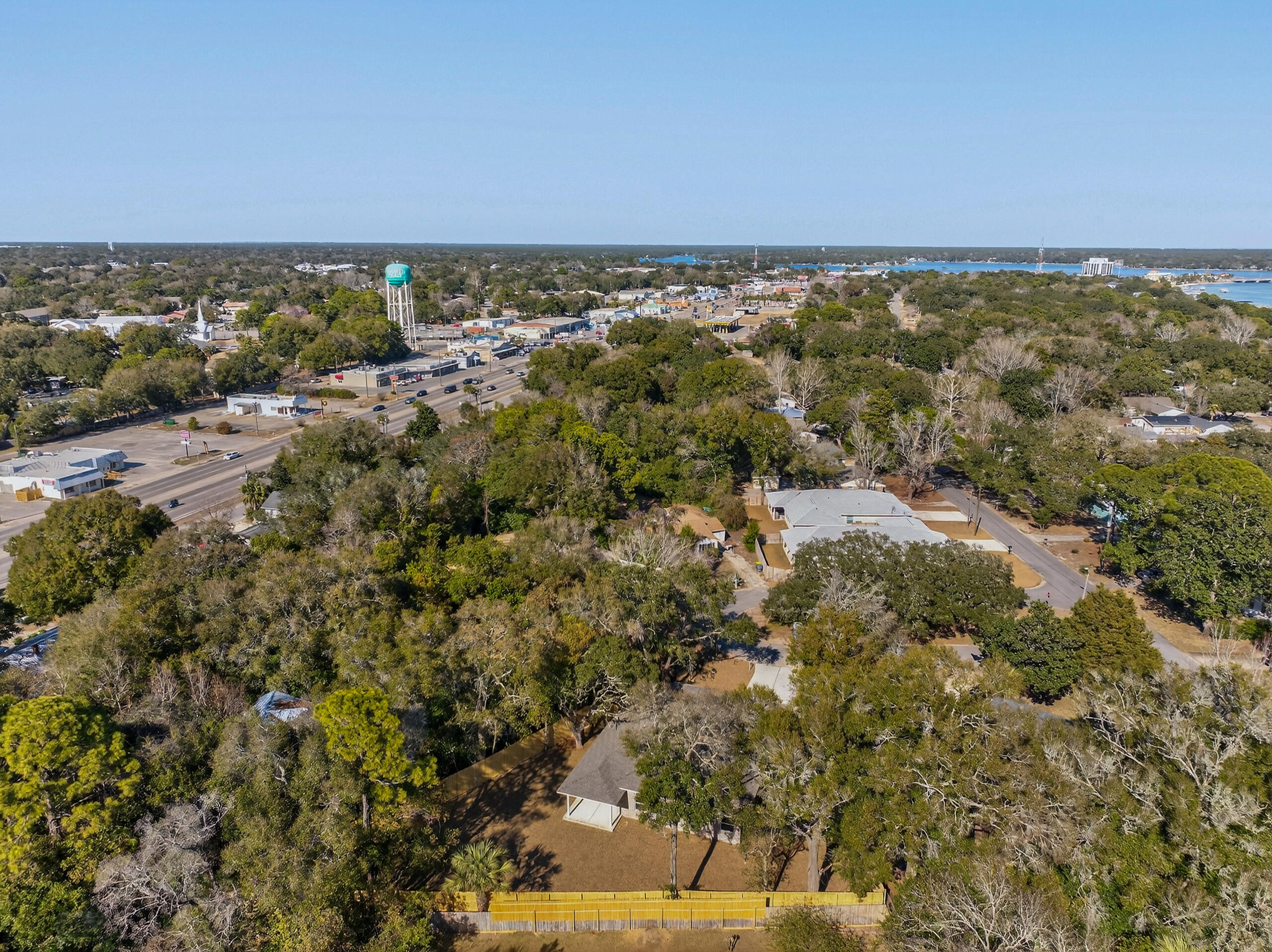 228 NE Greenbrier Circle