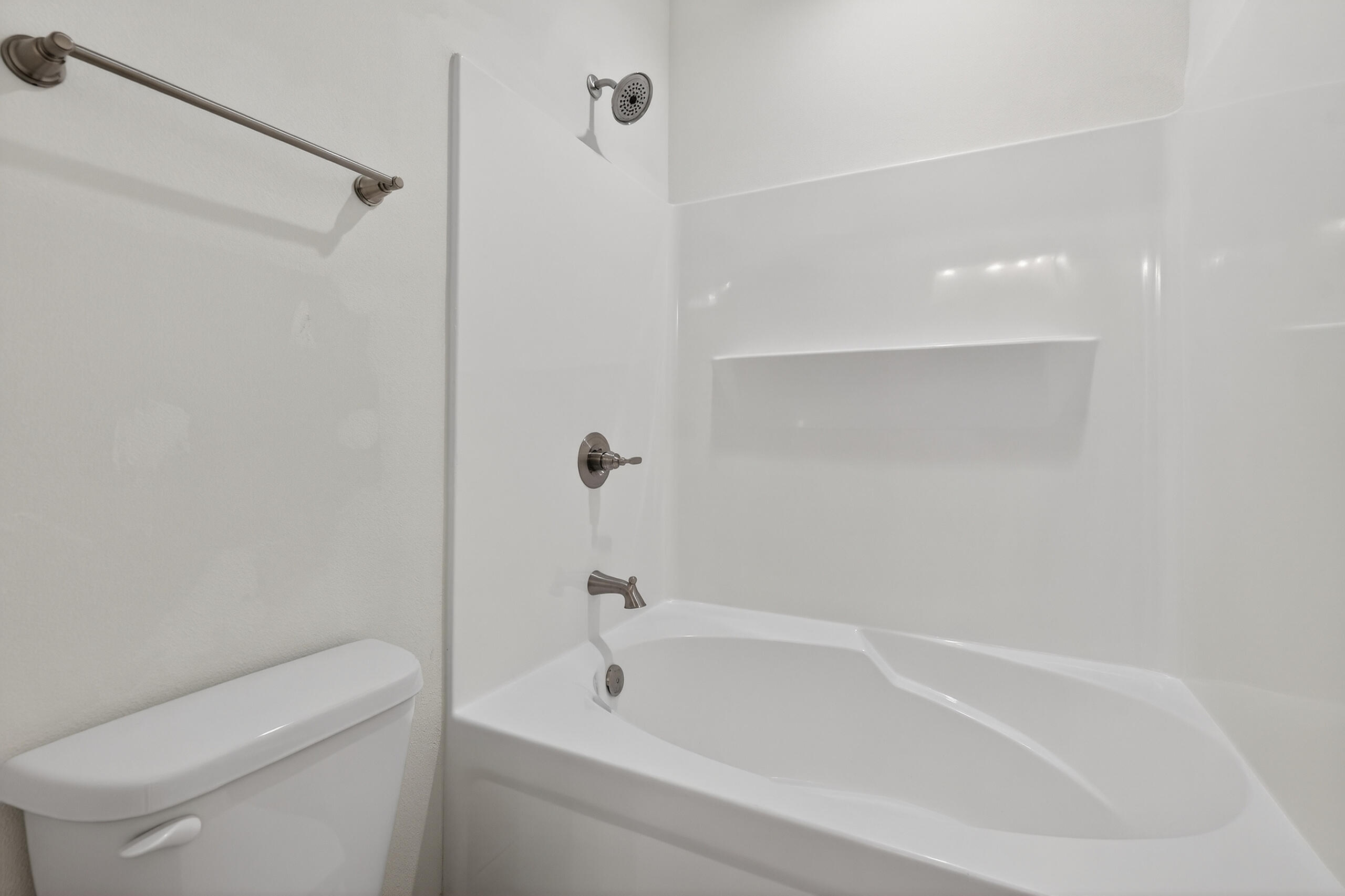 228 NE Greenbrier Circle