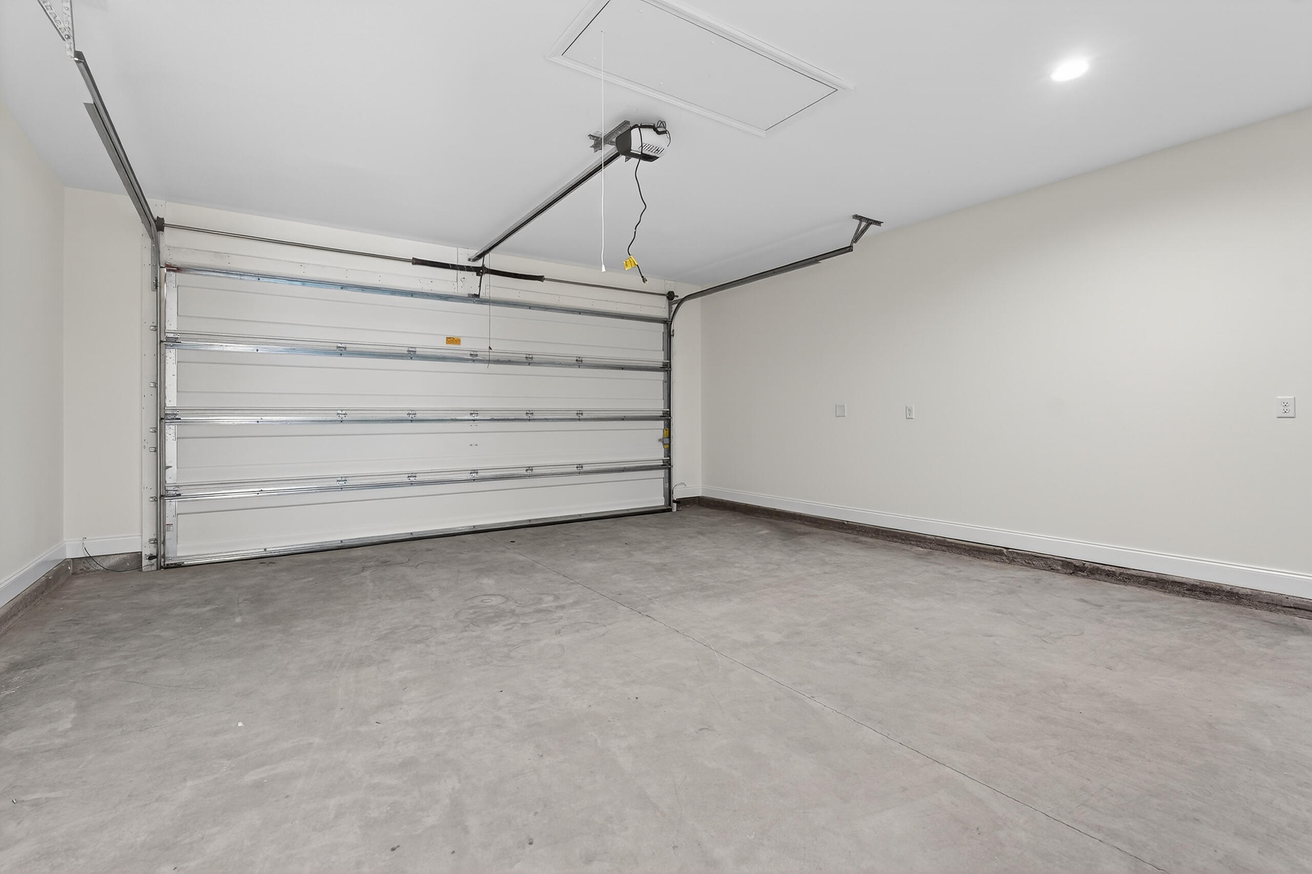 228 NE Greenbrier Circle