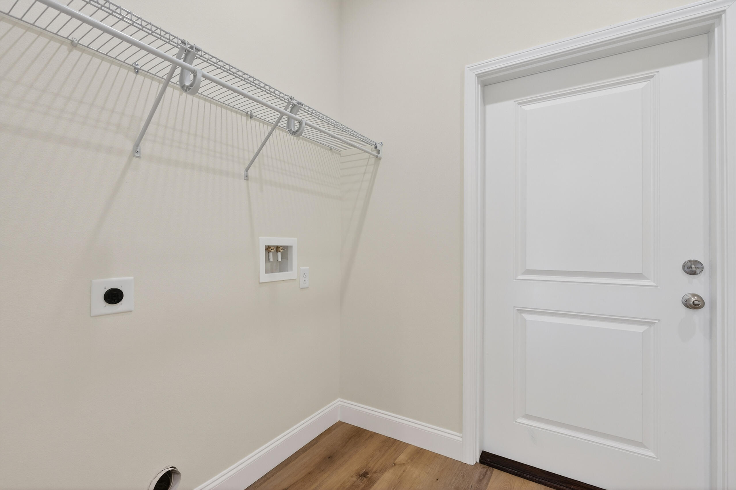 228 NE Greenbrier Circle