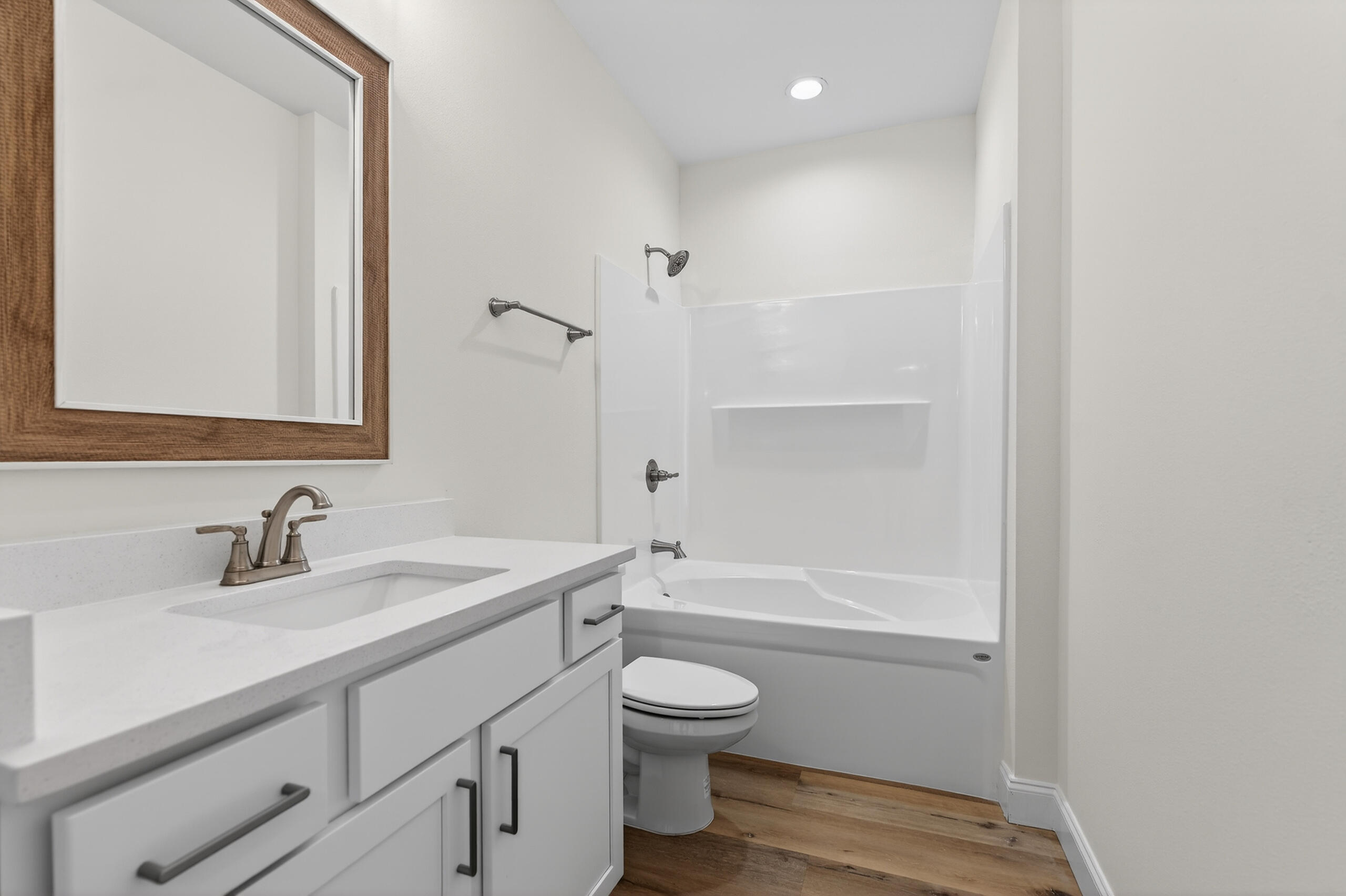 228 NE Greenbrier Circle