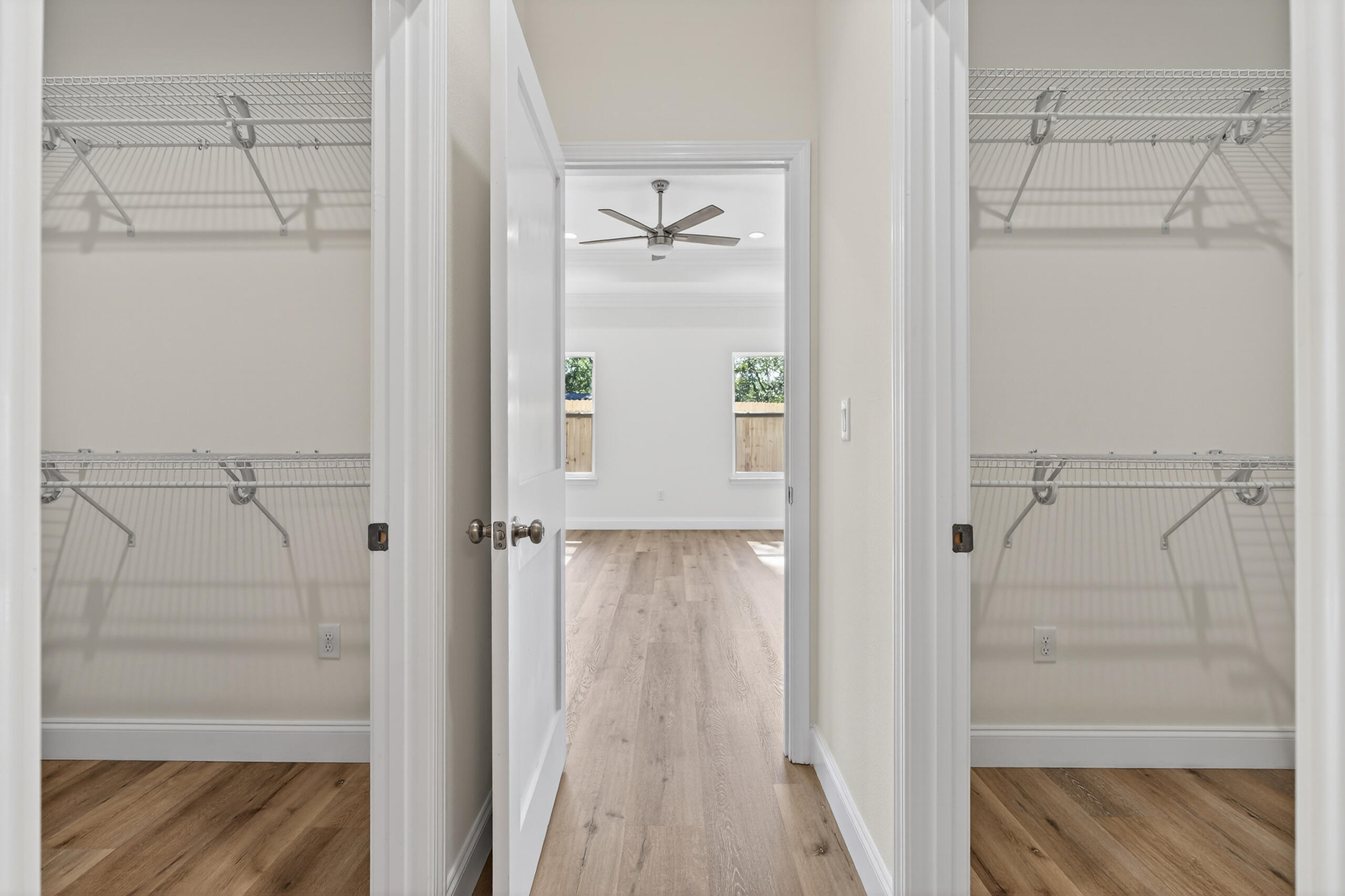 228 NE Greenbrier Circle