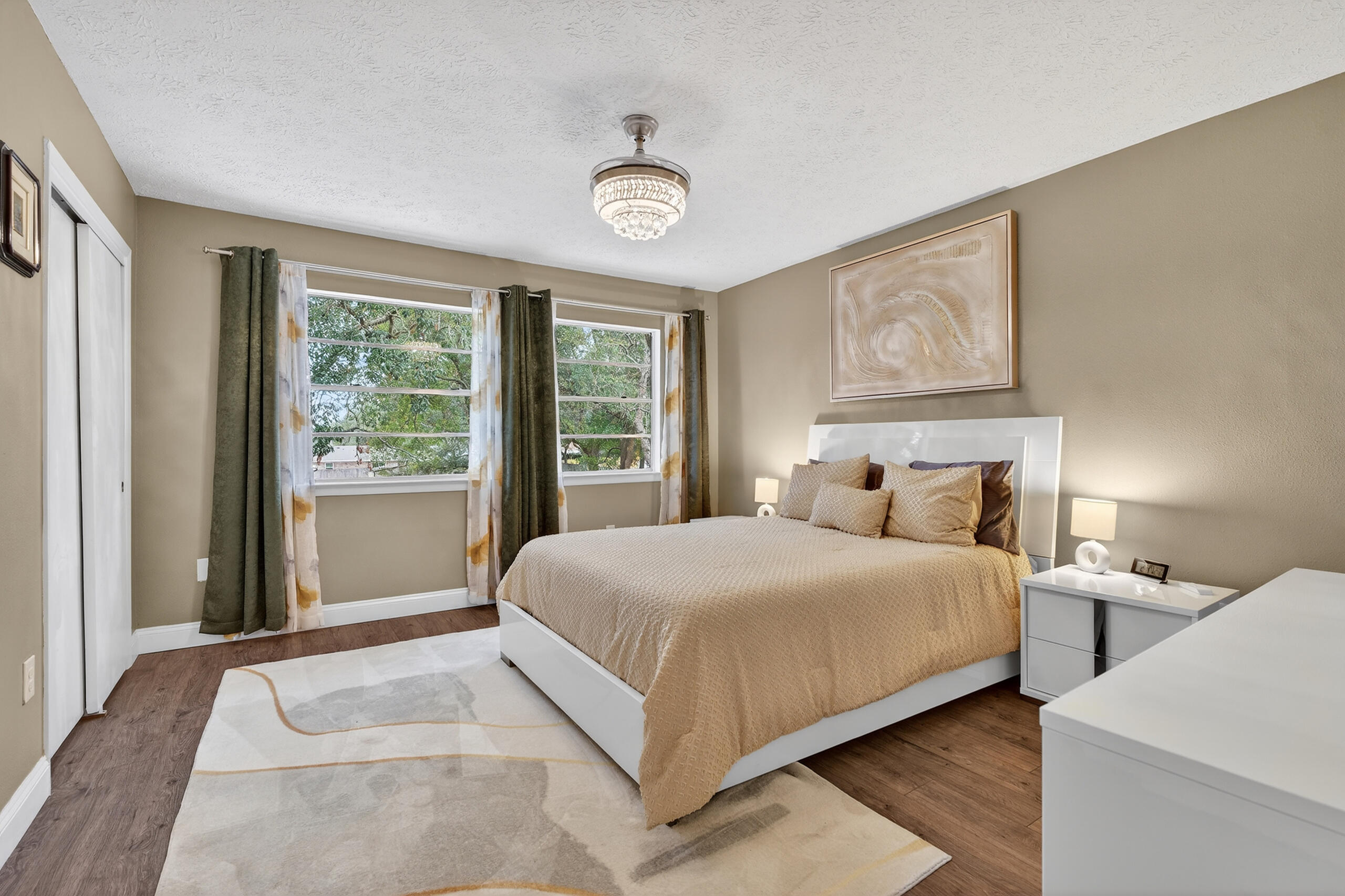 35 10th Street D