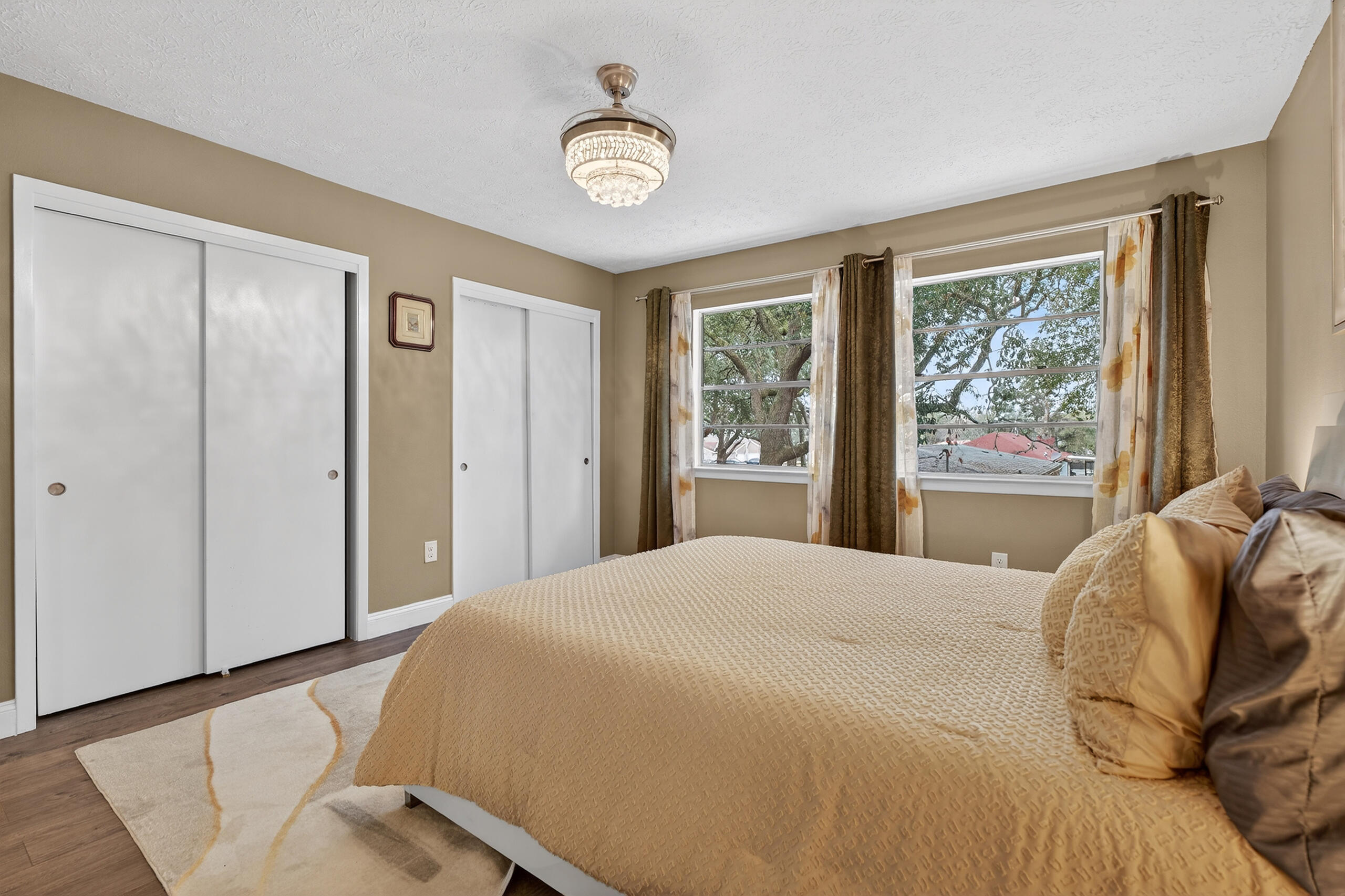 35 10th Street D