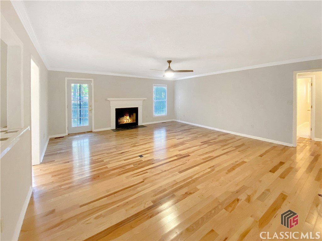 1240 Ferncreek Drive