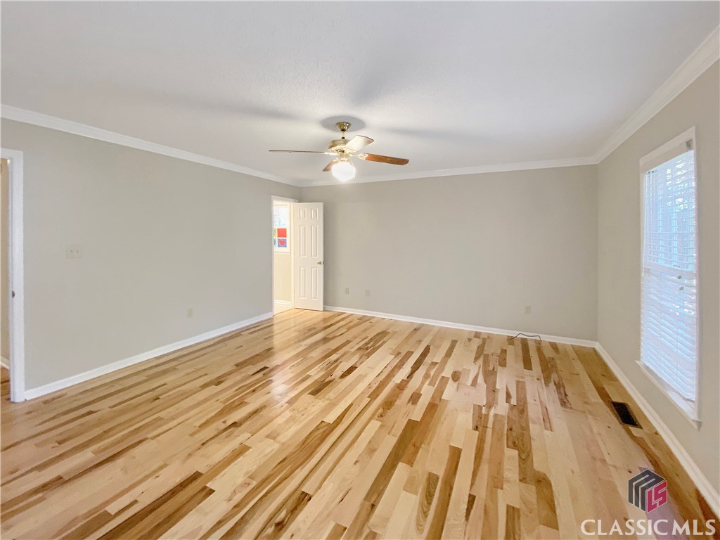 1240 Ferncreek Drive