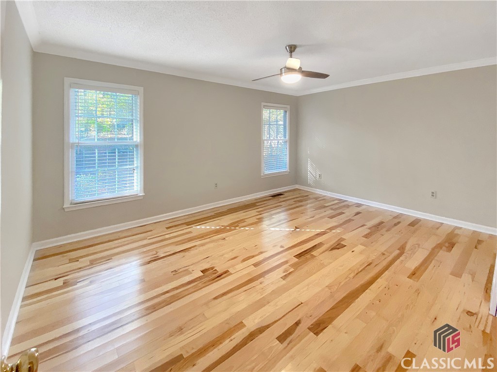 1240 Ferncreek Drive