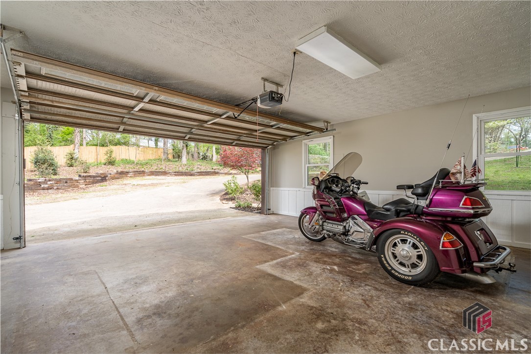 155 Kingston Way