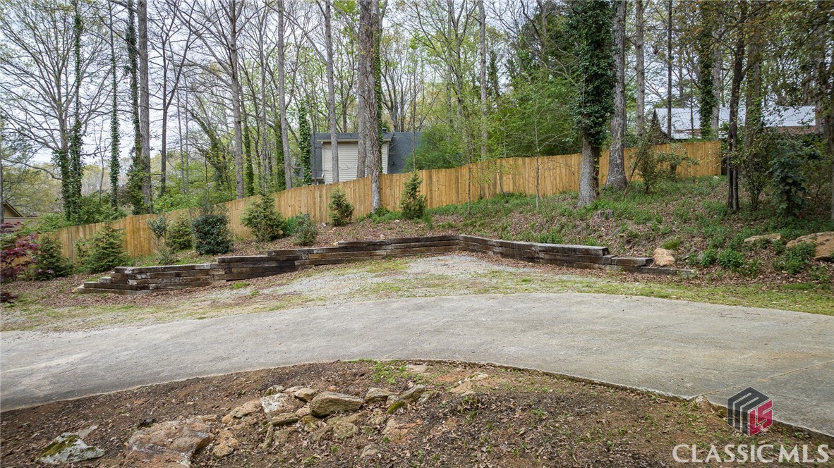 155 Kingston Way