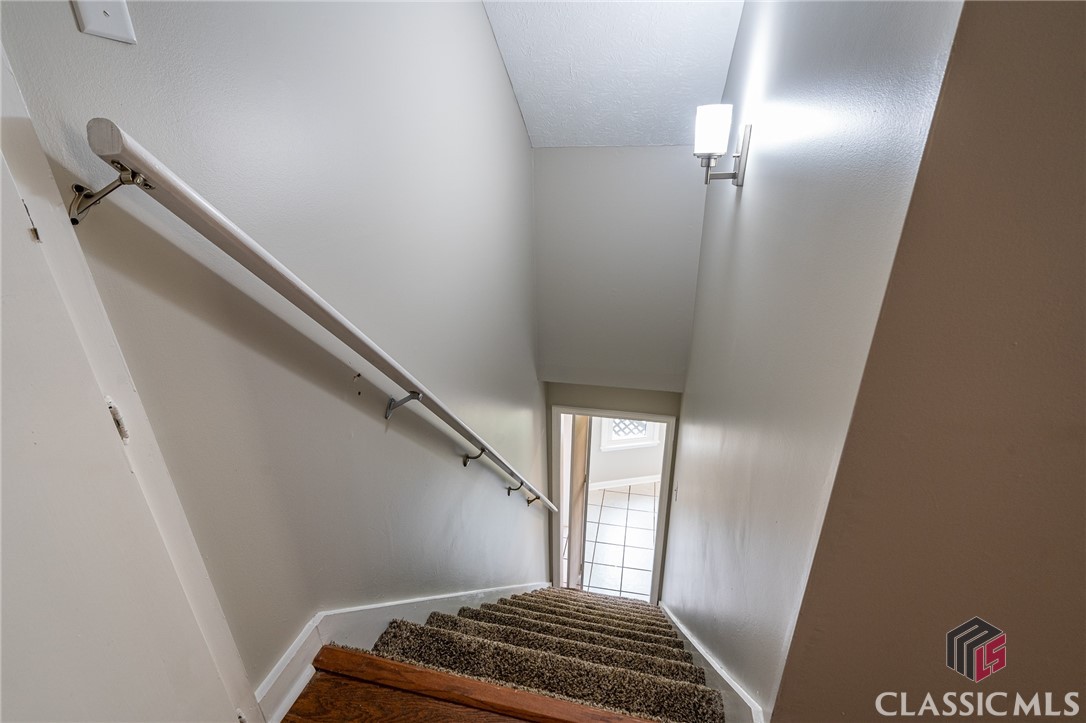 155 Kingston Way