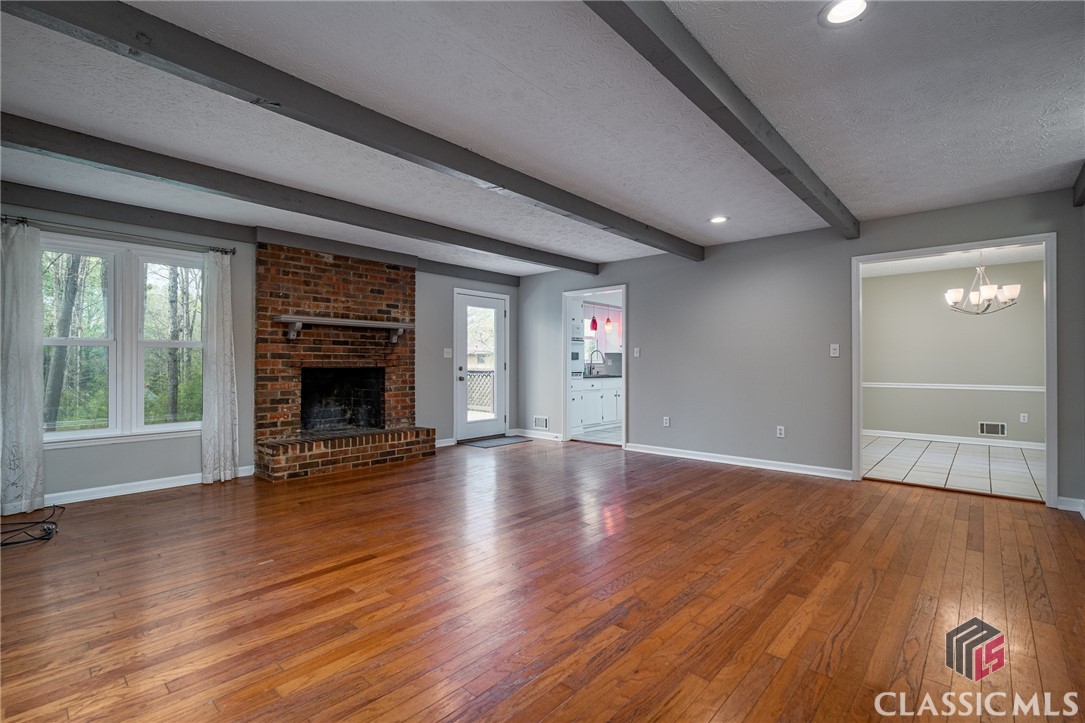 155 Kingston Way