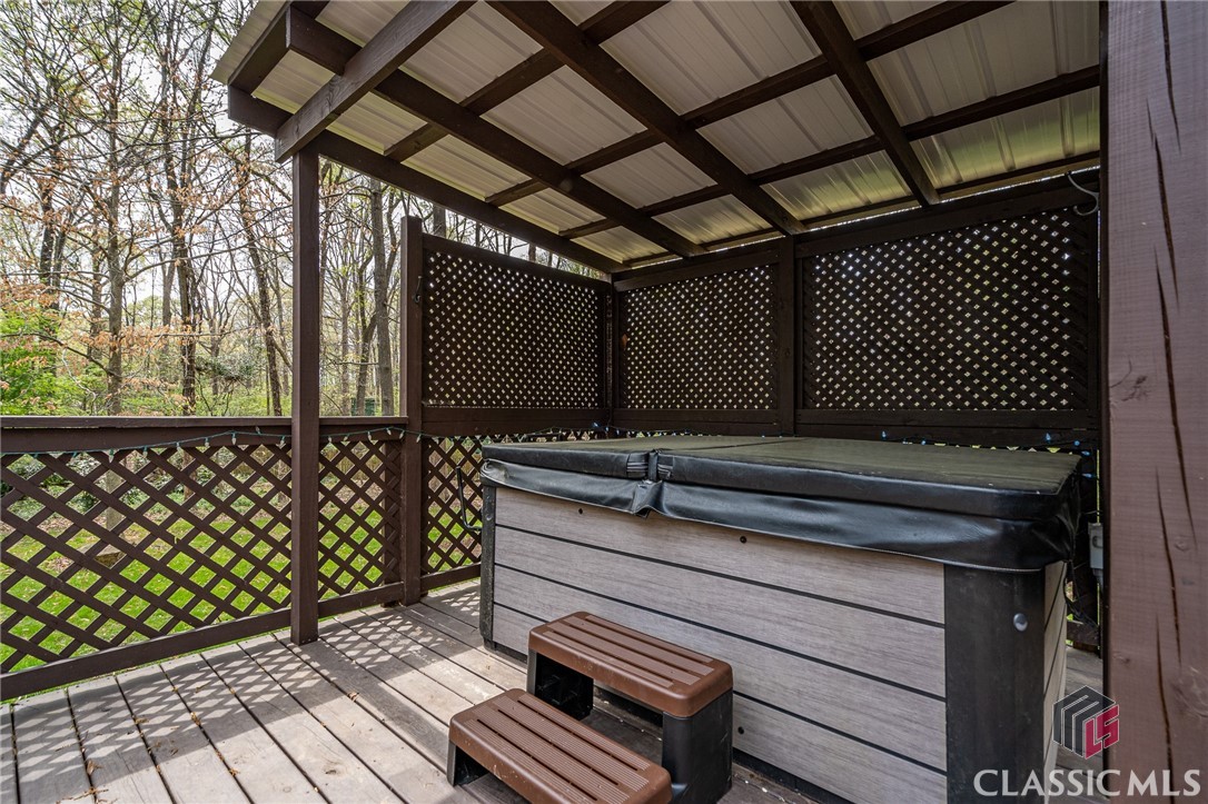 155 Kingston Way