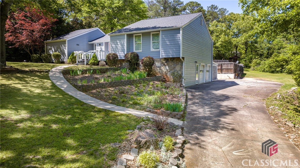 1351 Hollow Creek Lane