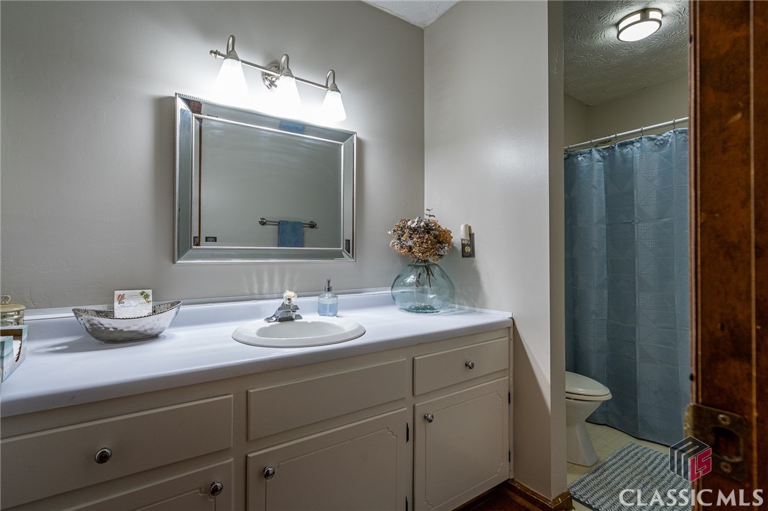 1351 Hollow Creek Lane