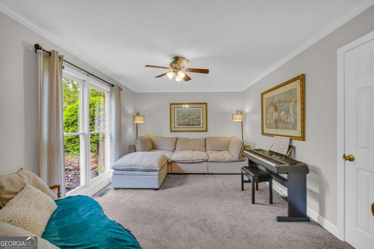 1040 Skipstone Point