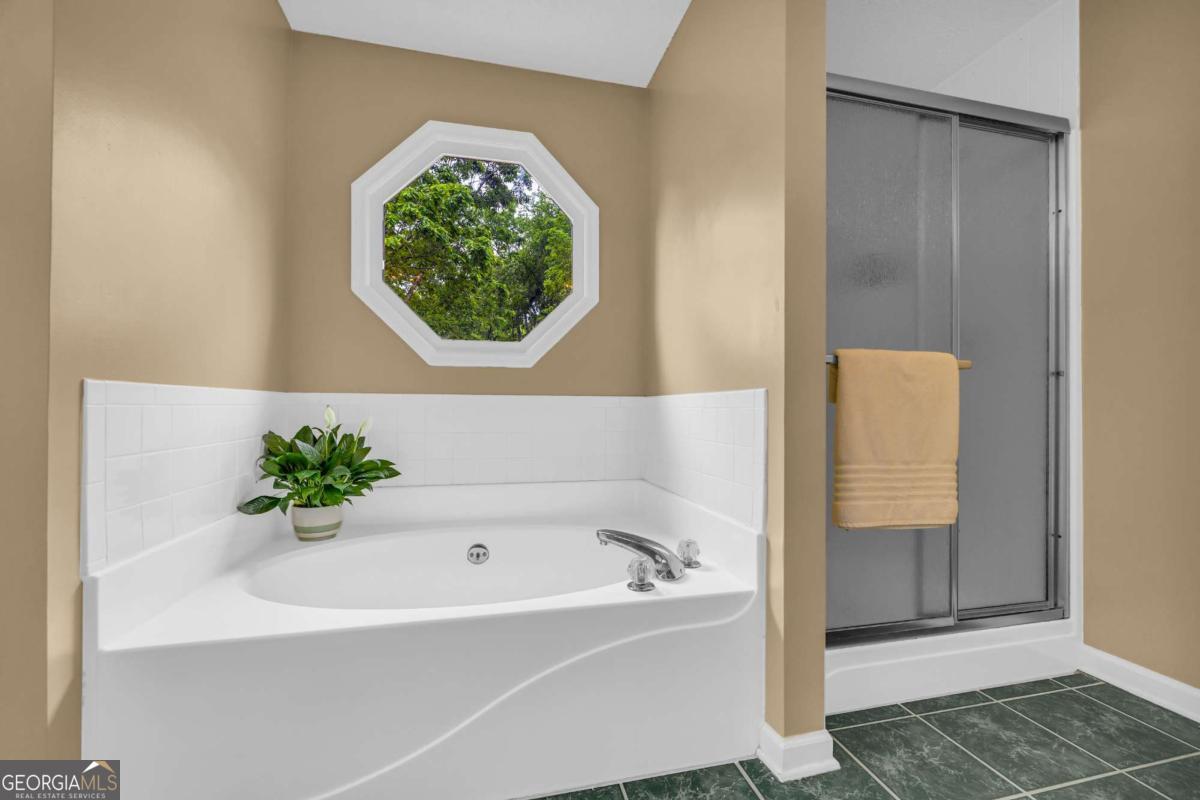 1040 Skipstone Point
