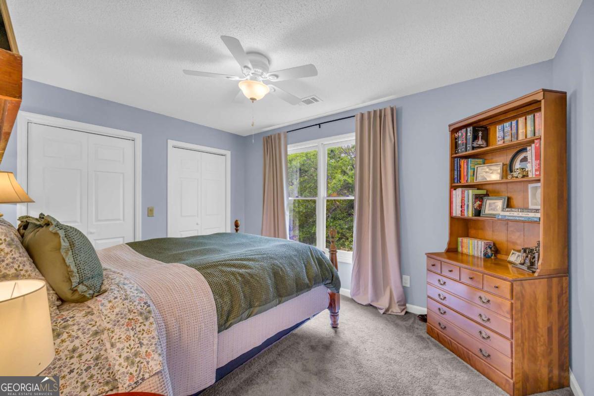 1040 Skipstone Point